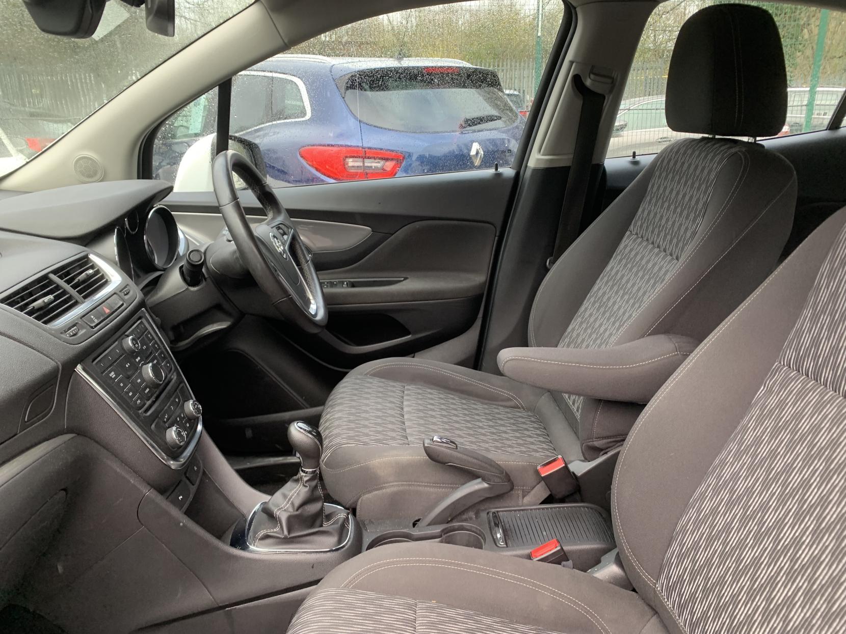 Vauxhall Mokka 1.6 Exclusiv SUV 5dr Petrol Manual 2WD Euro 5 (s/s) (115 ps)