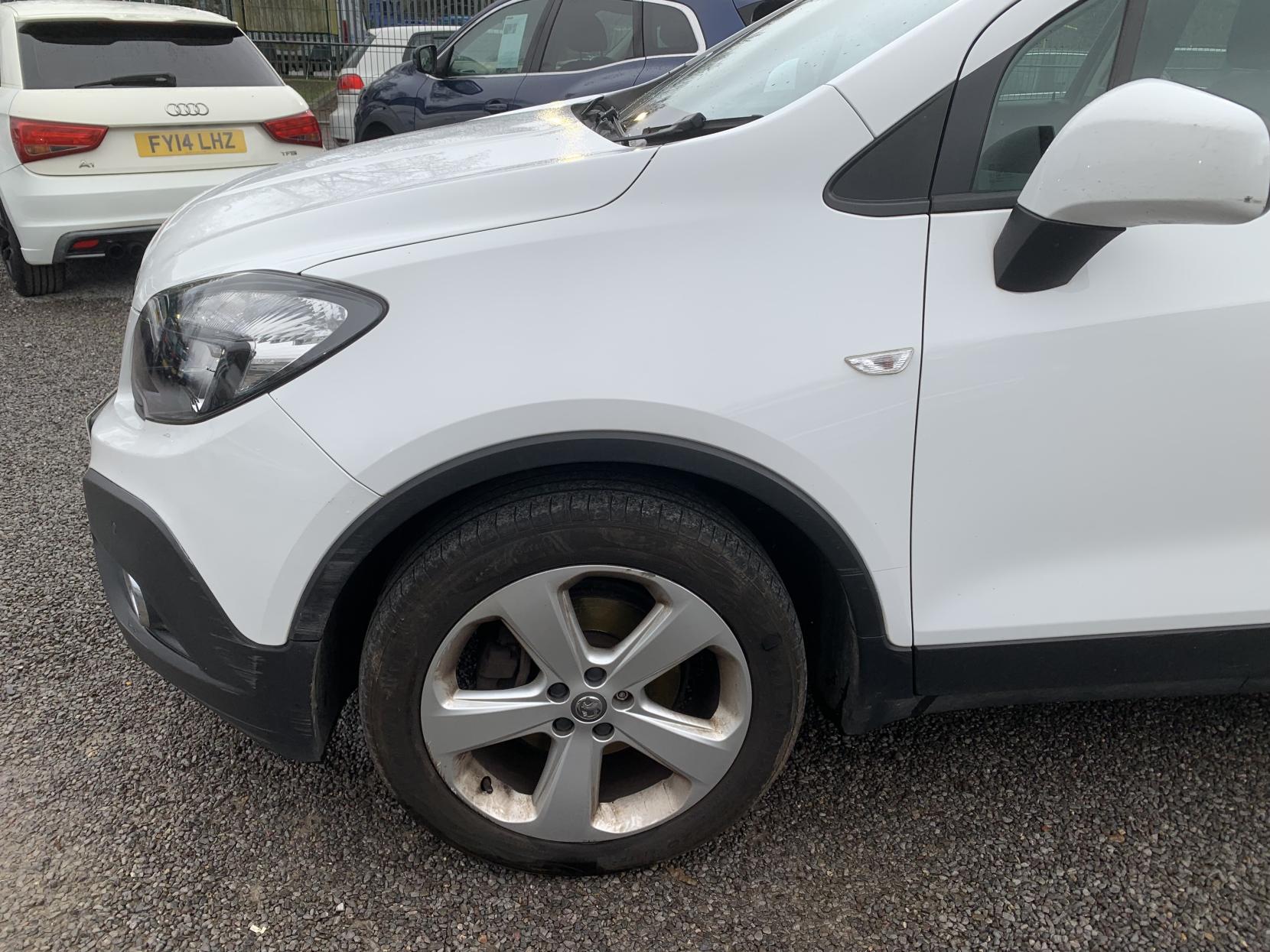 Vauxhall Mokka 1.6 Exclusiv SUV 5dr Petrol Manual 2WD Euro 5 (s/s) (115 ps)