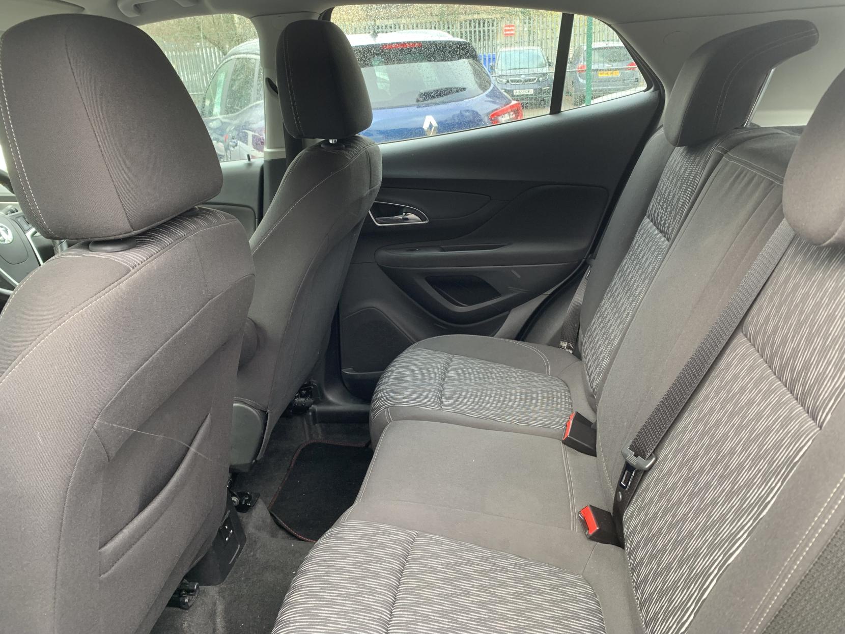 Vauxhall Mokka 1.6 Exclusiv SUV 5dr Petrol Manual 2WD Euro 5 (s/s) (115 ps)