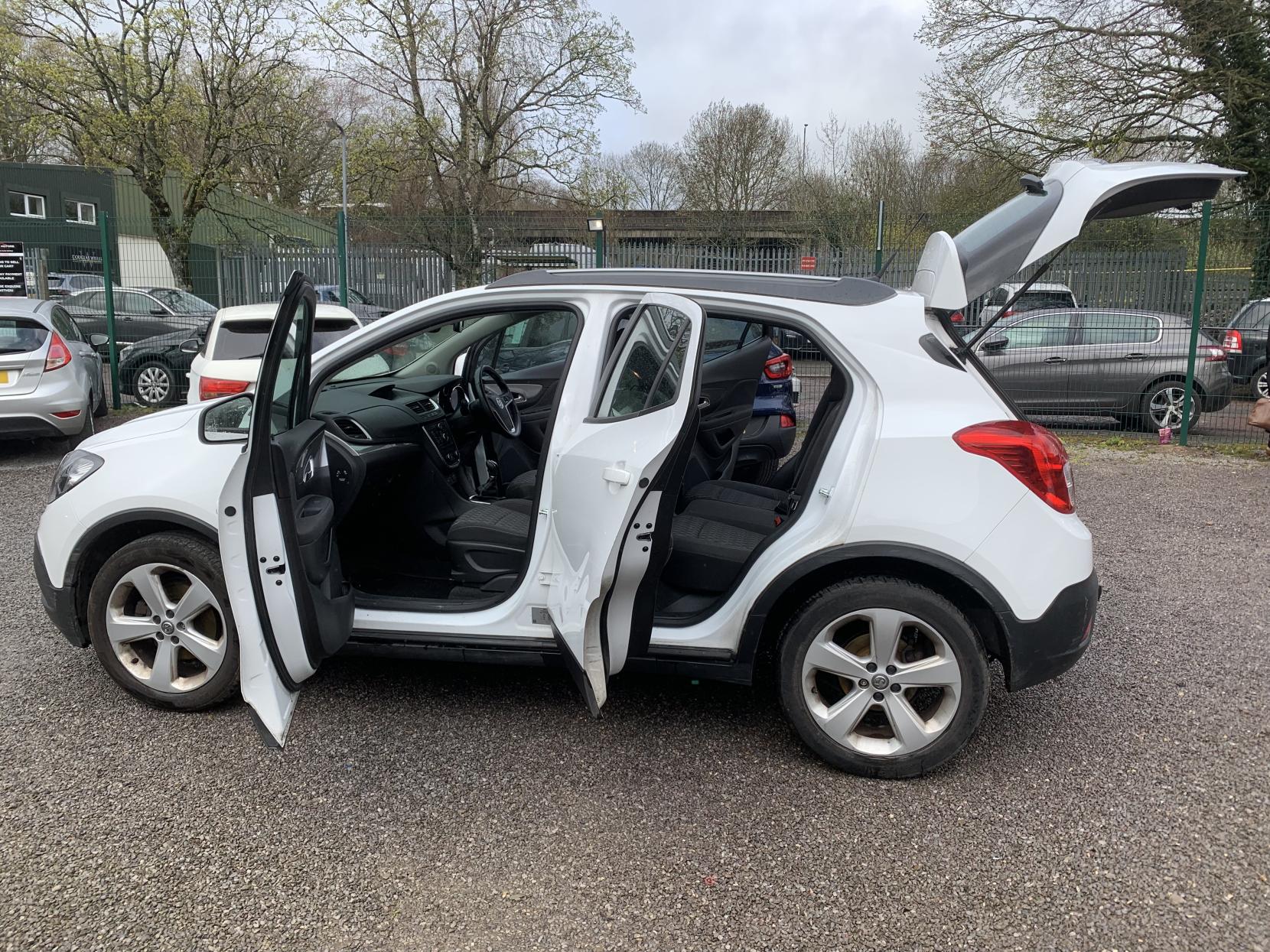 Vauxhall Mokka 1.6 Exclusiv SUV 5dr Petrol Manual 2WD Euro 5 (s/s) (115 ps)