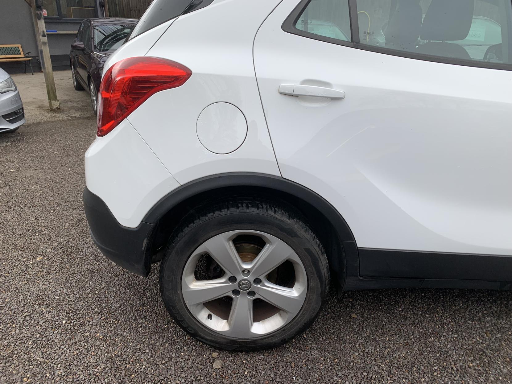 Vauxhall Mokka 1.6 Exclusiv SUV 5dr Petrol Manual 2WD Euro 5 (s/s) (115 ps)