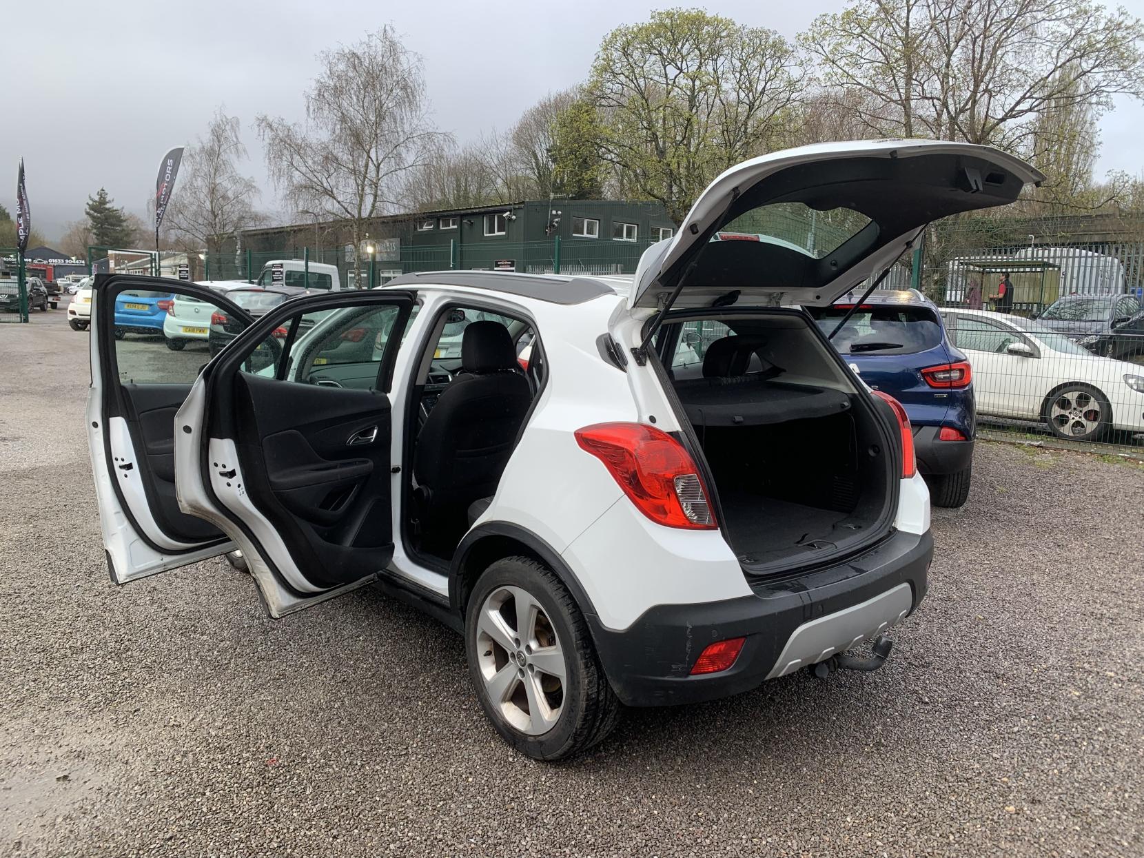 Vauxhall Mokka 1.6 Exclusiv SUV 5dr Petrol Manual 2WD Euro 5 (s/s) (115 ps)