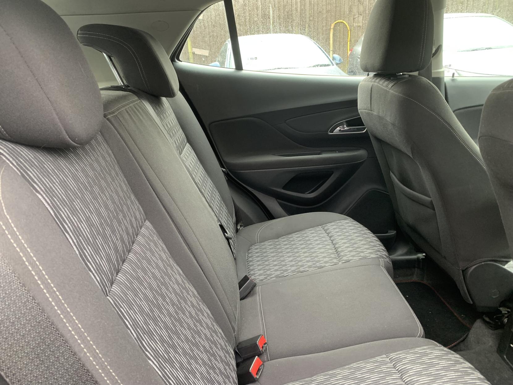 Vauxhall Mokka 1.6 Exclusiv SUV 5dr Petrol Manual 2WD Euro 5 (s/s) (115 ps)