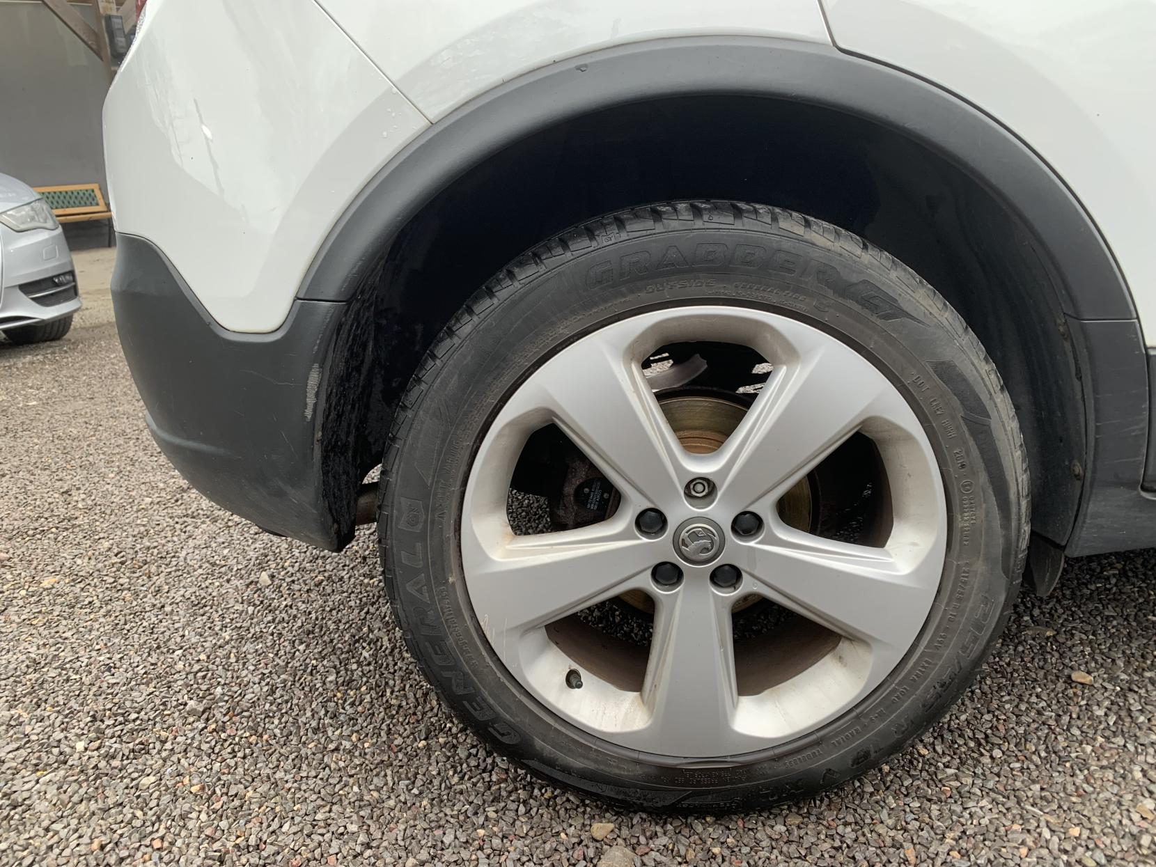 Vauxhall Mokka 1.6 Exclusiv SUV 5dr Petrol Manual 2WD Euro 5 (s/s) (115 ps)