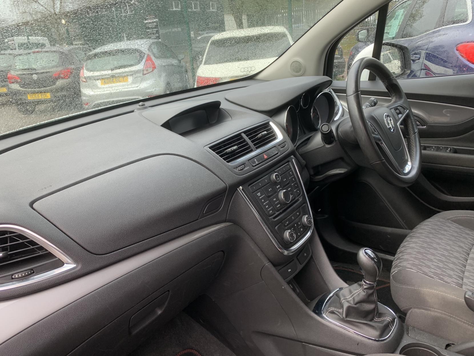 Vauxhall Mokka 1.6 Exclusiv SUV 5dr Petrol Manual 2WD Euro 5 (s/s) (115 ps)