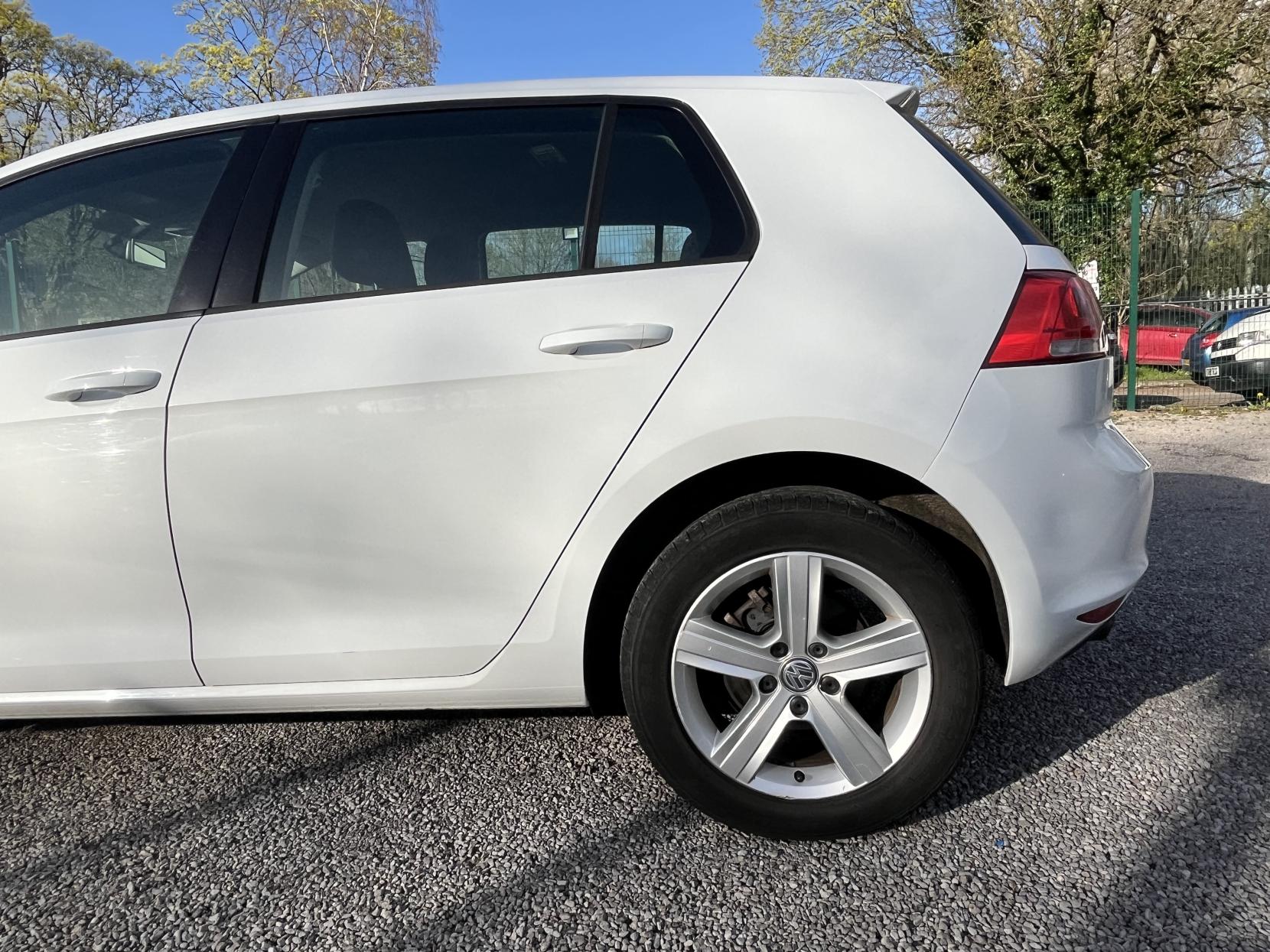 Volkswagen Golf 1.6 TDI BlueMotion Tech Match Hatchback 5dr Diesel Manual Euro 5 (s/s) (105 ps)