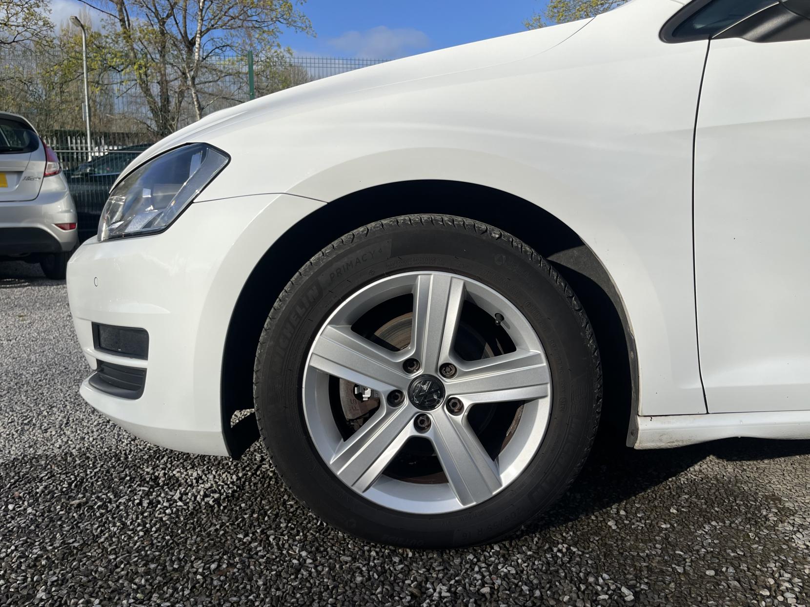 Volkswagen Golf 1.6 TDI BlueMotion Tech Match Hatchback 5dr Diesel Manual Euro 5 (s/s) (105 ps)