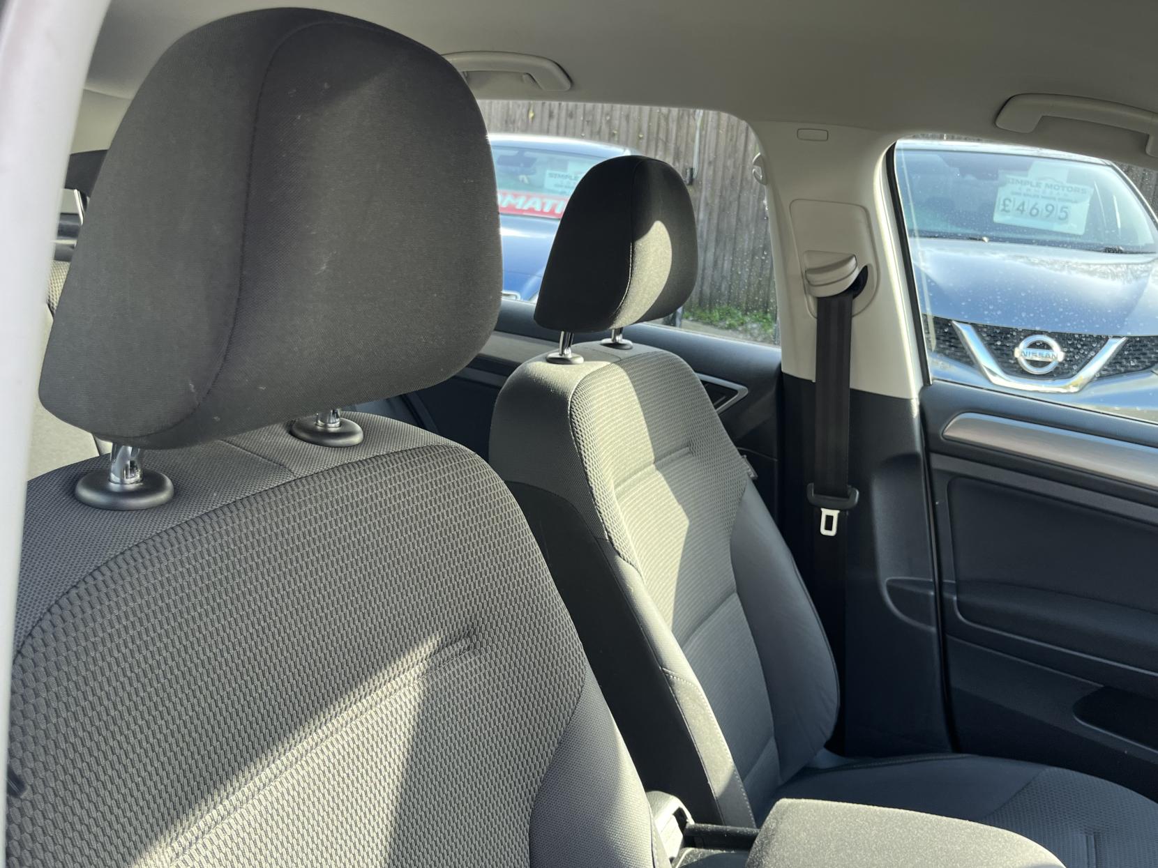 Volkswagen Golf 1.6 TDI BlueMotion Tech Match Hatchback 5dr Diesel Manual Euro 5 (s/s) (105 ps)