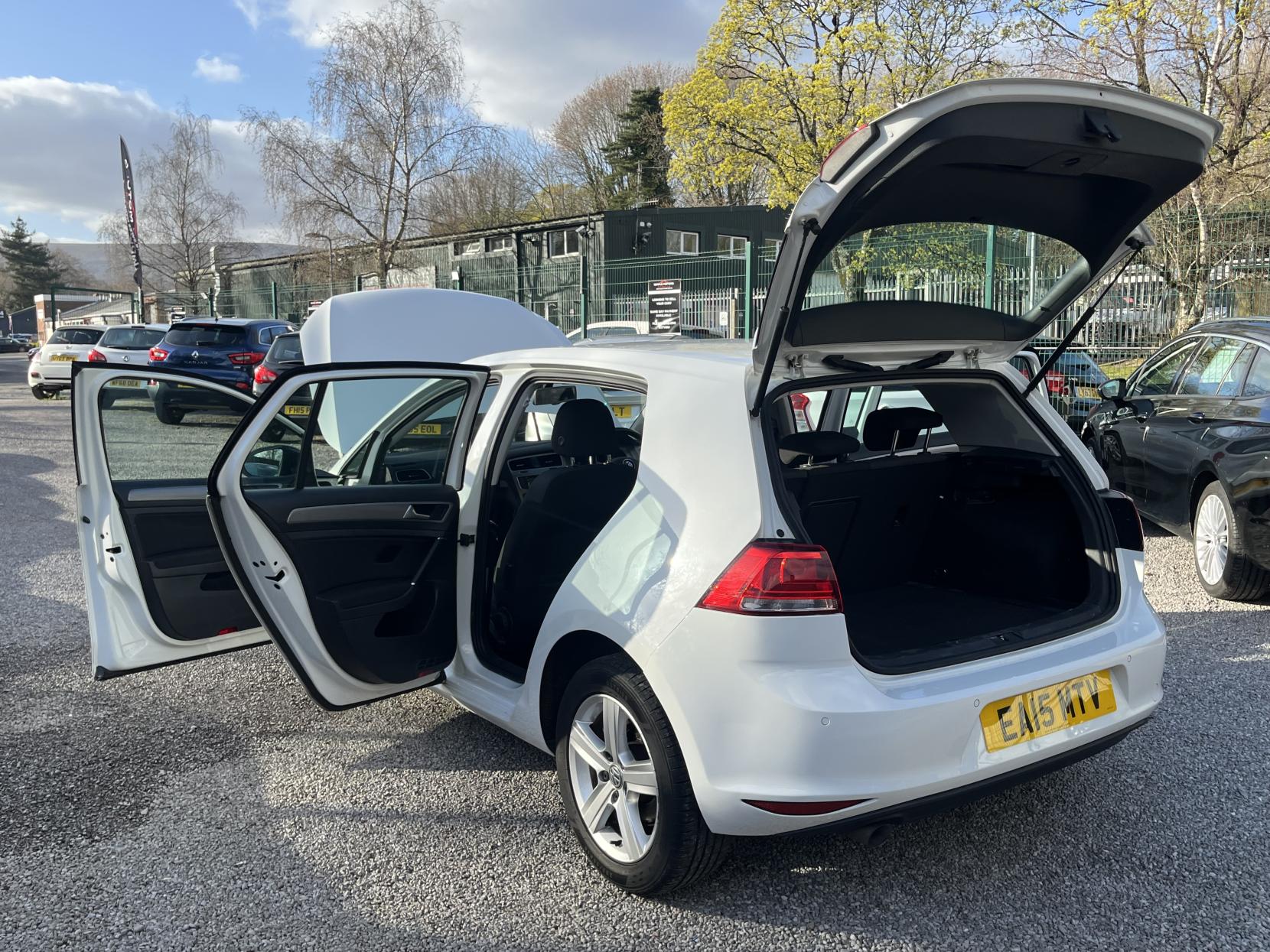 Volkswagen Golf 1.6 TDI BlueMotion Tech Match Hatchback 5dr Diesel Manual Euro 5 (s/s) (105 ps)