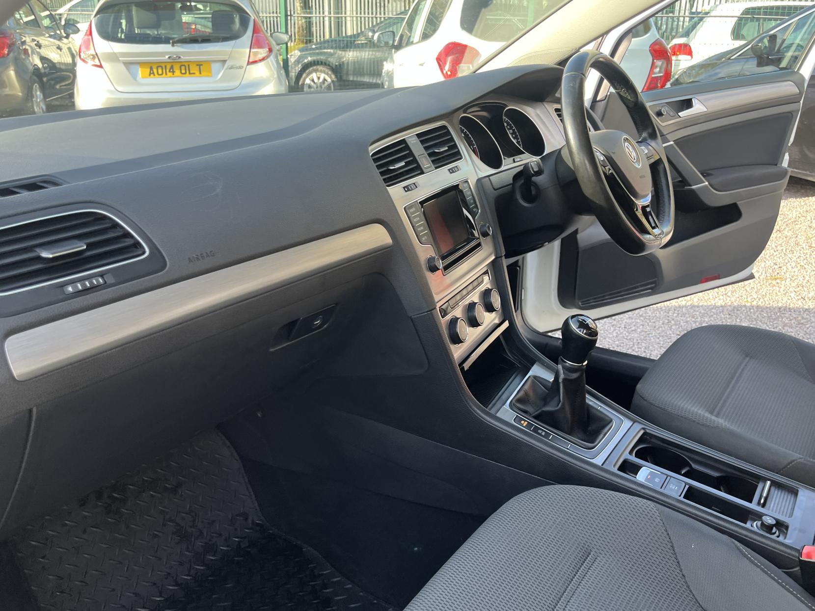 Volkswagen Golf 1.6 TDI BlueMotion Tech Match Hatchback 5dr Diesel Manual Euro 5 (s/s) (105 ps)