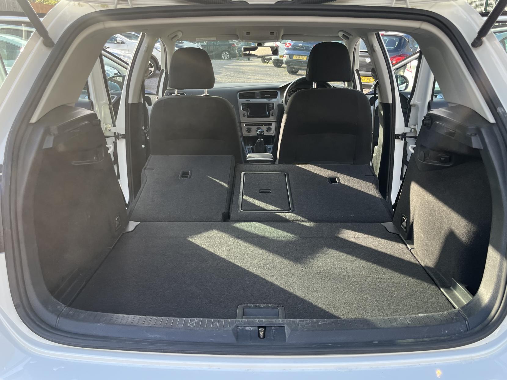 Volkswagen Golf 1.6 TDI BlueMotion Tech Match Hatchback 5dr Diesel Manual Euro 5 (s/s) (105 ps)