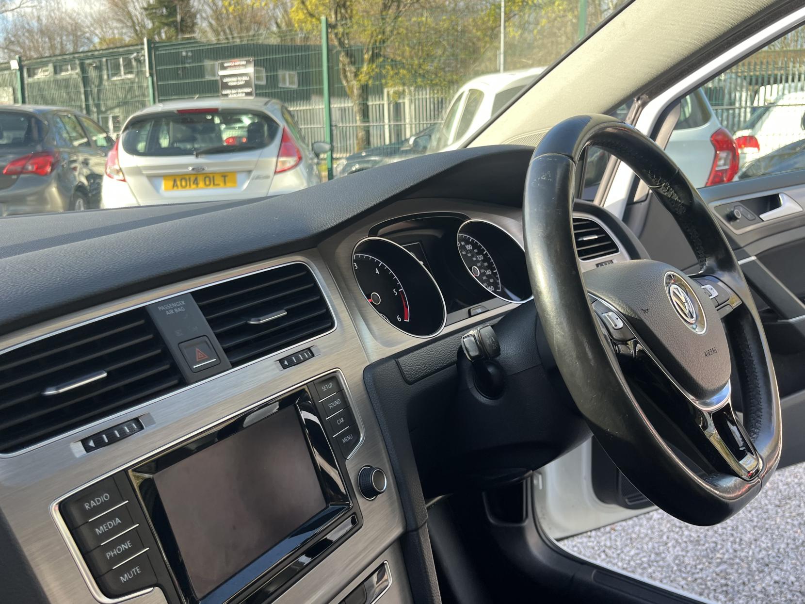 Volkswagen Golf 1.6 TDI BlueMotion Tech Match Hatchback 5dr Diesel Manual Euro 5 (s/s) (105 ps)