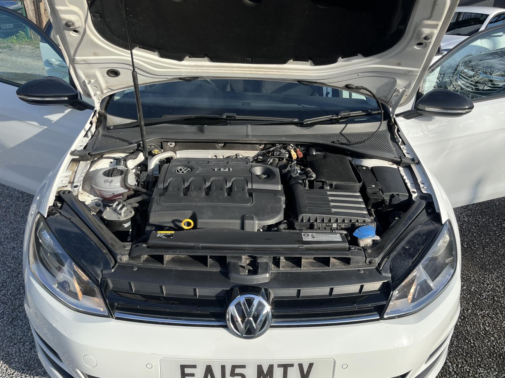 Volkswagen Golf 1.6 TDI BlueMotion Tech Match Hatchback 5dr Diesel Manual Euro 5 (s/s) (105 ps)