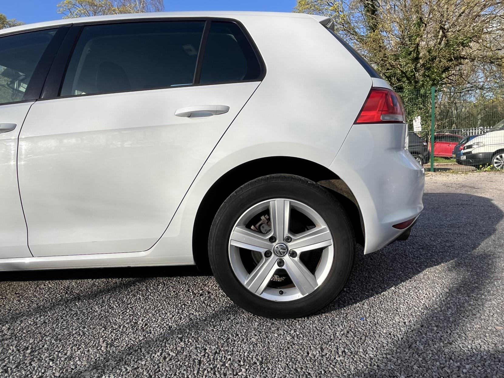 Volkswagen Golf 1.6 TDI BlueMotion Tech Match Hatchback 5dr Diesel Manual Euro 5 (s/s) (105 ps)