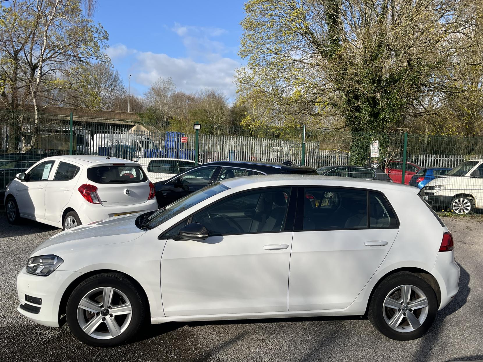 Volkswagen Golf 1.6 TDI BlueMotion Tech Match Hatchback 5dr Diesel Manual Euro 5 (s/s) (105 ps)