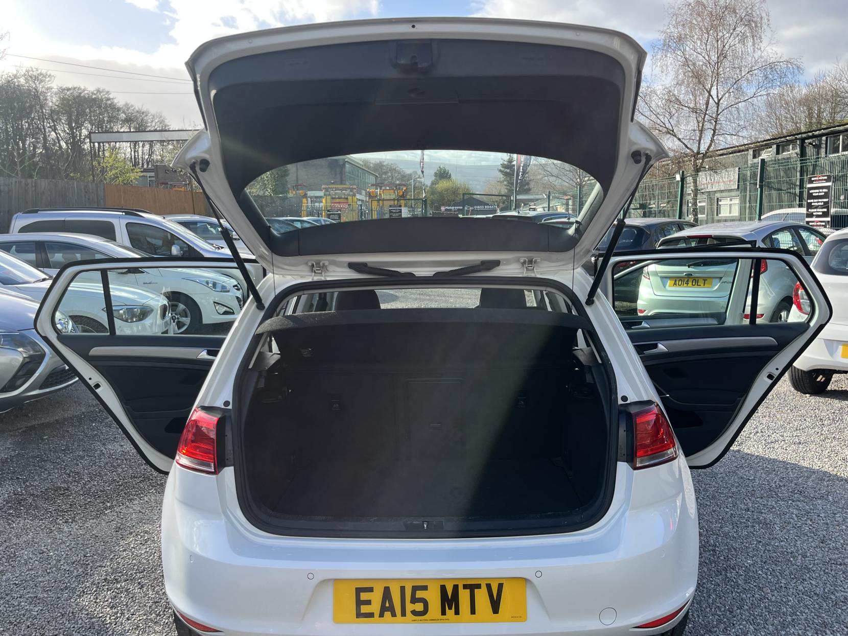 Volkswagen Golf 1.6 TDI BlueMotion Tech Match Hatchback 5dr Diesel Manual Euro 5 (s/s) (105 ps)