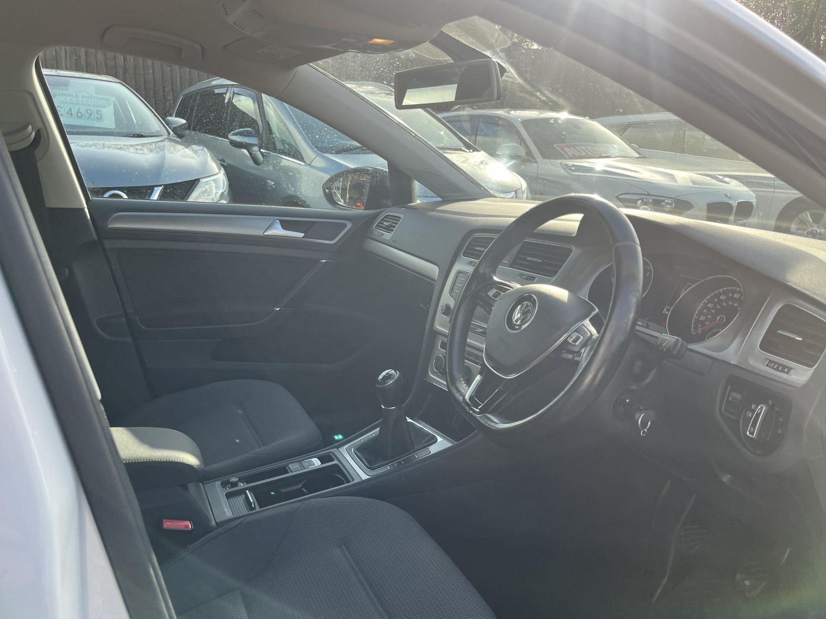 Volkswagen Golf 1.6 TDI BlueMotion Tech Match Hatchback 5dr Diesel Manual Euro 5 (s/s) (105 ps)