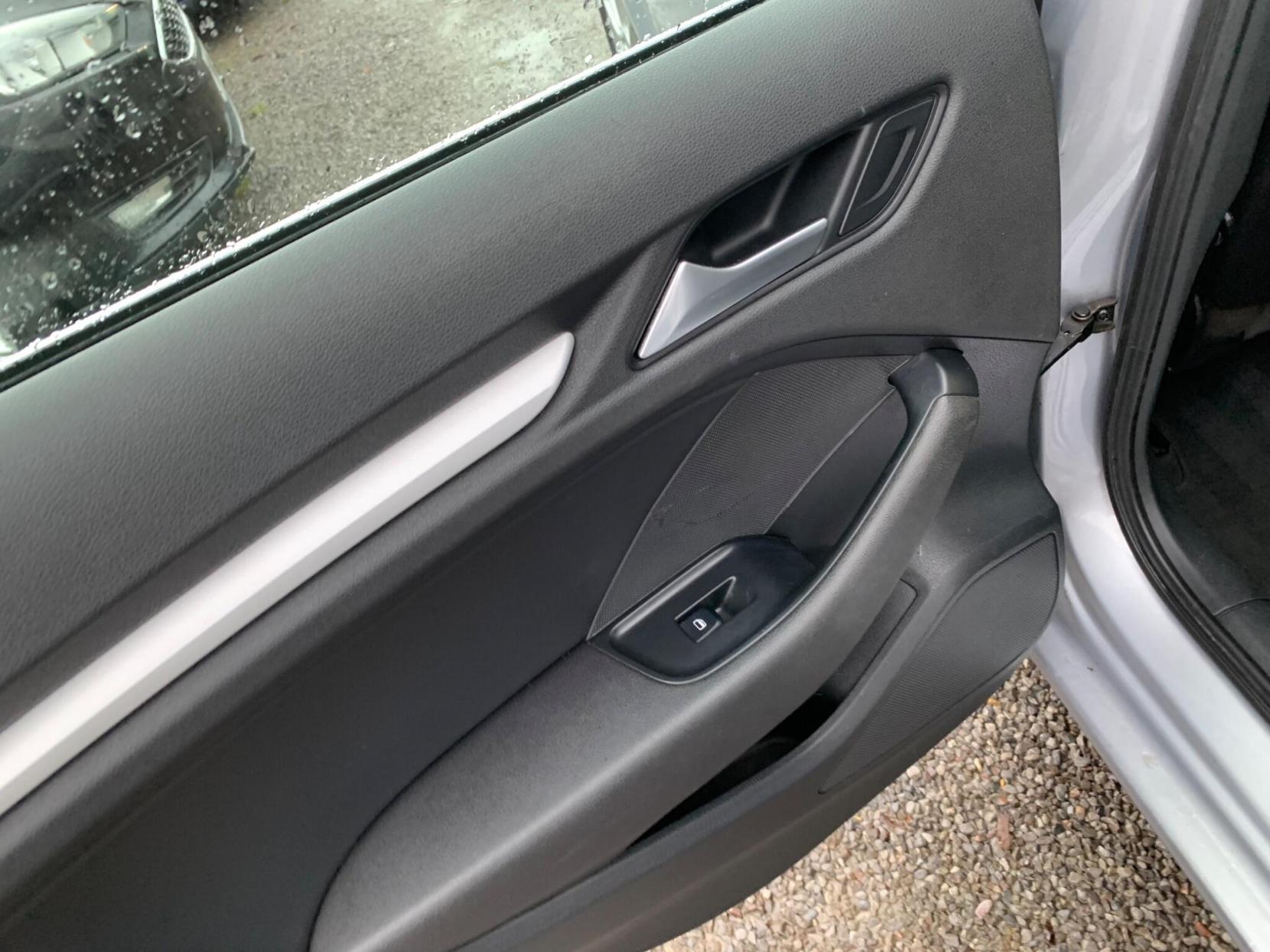 Audi A3 2.0 TDI SE Sportback Euro 6 (s/s) 5dr