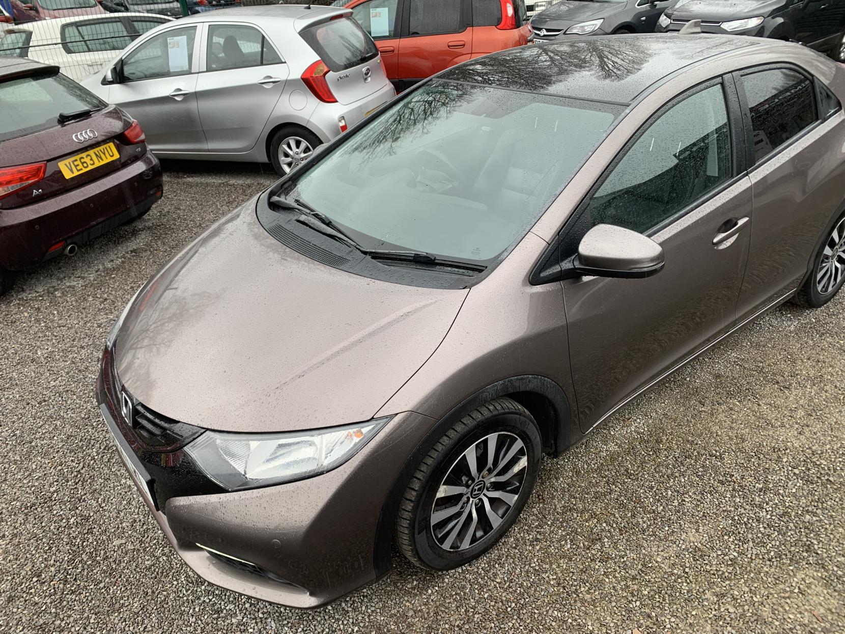 Honda Civic 1.6 i-DTEC SR Hatchback 5dr Diesel Manual Euro 5 (s/s) (120 ps)