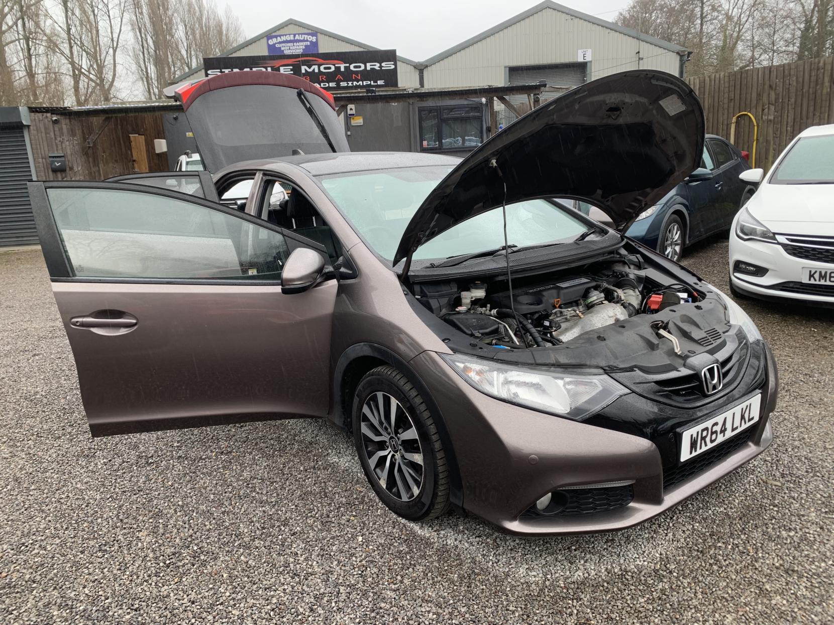 Honda Civic 1.6 i-DTEC SR Hatchback 5dr Diesel Manual Euro 5 (s/s) (120 ps)