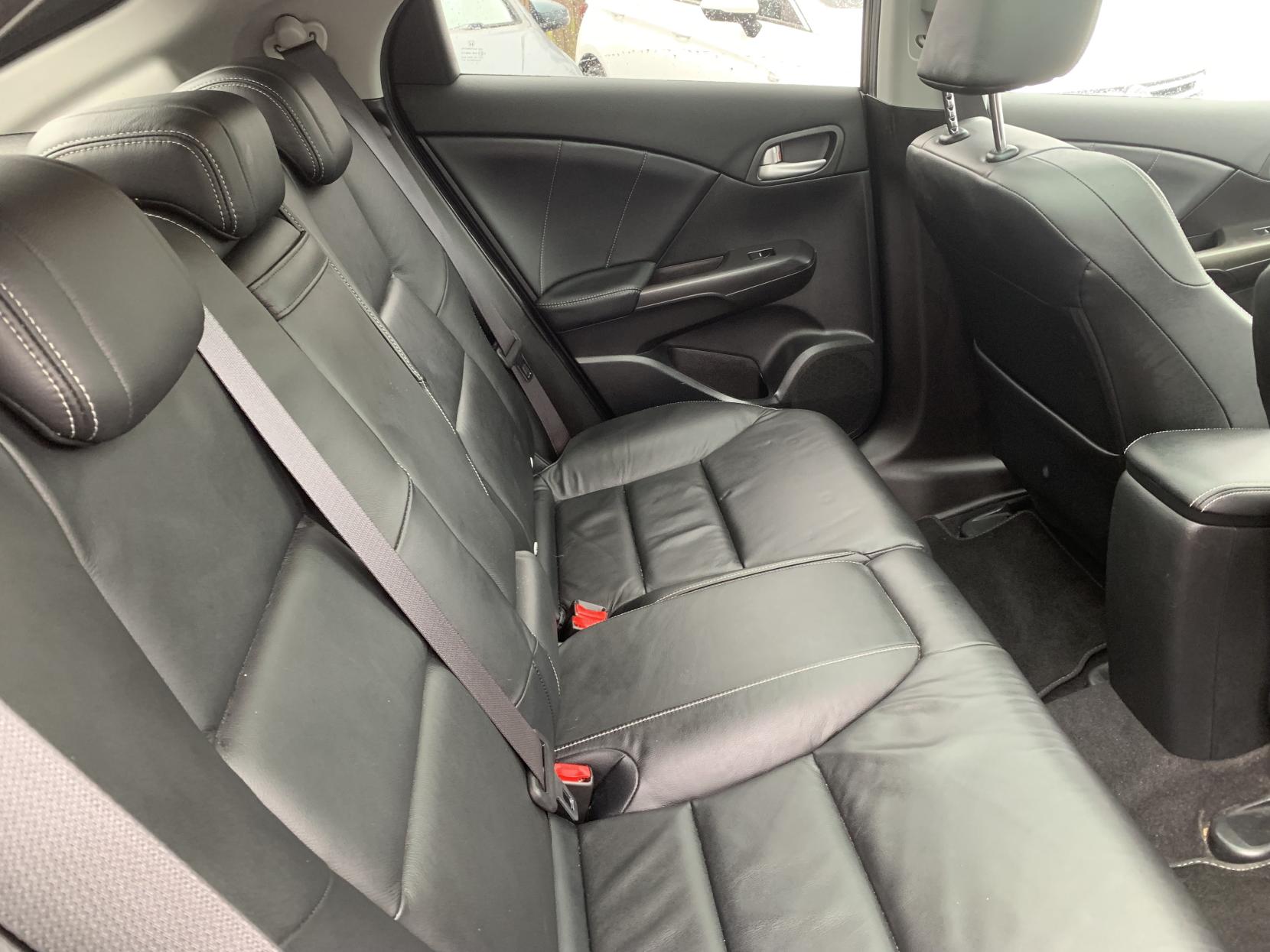 Honda Civic 1.6 i-DTEC SR Hatchback 5dr Diesel Manual Euro 5 (s/s) (120 ps)