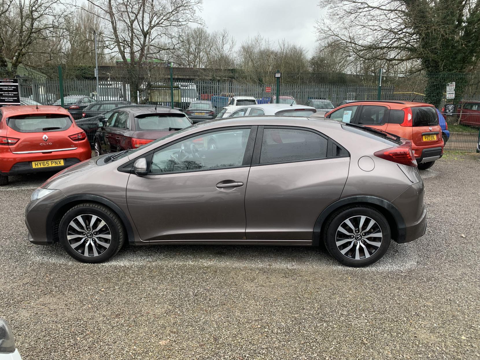 Honda Civic 1.6 i-DTEC SR Hatchback 5dr Diesel Manual Euro 5 (s/s) (120 ps)