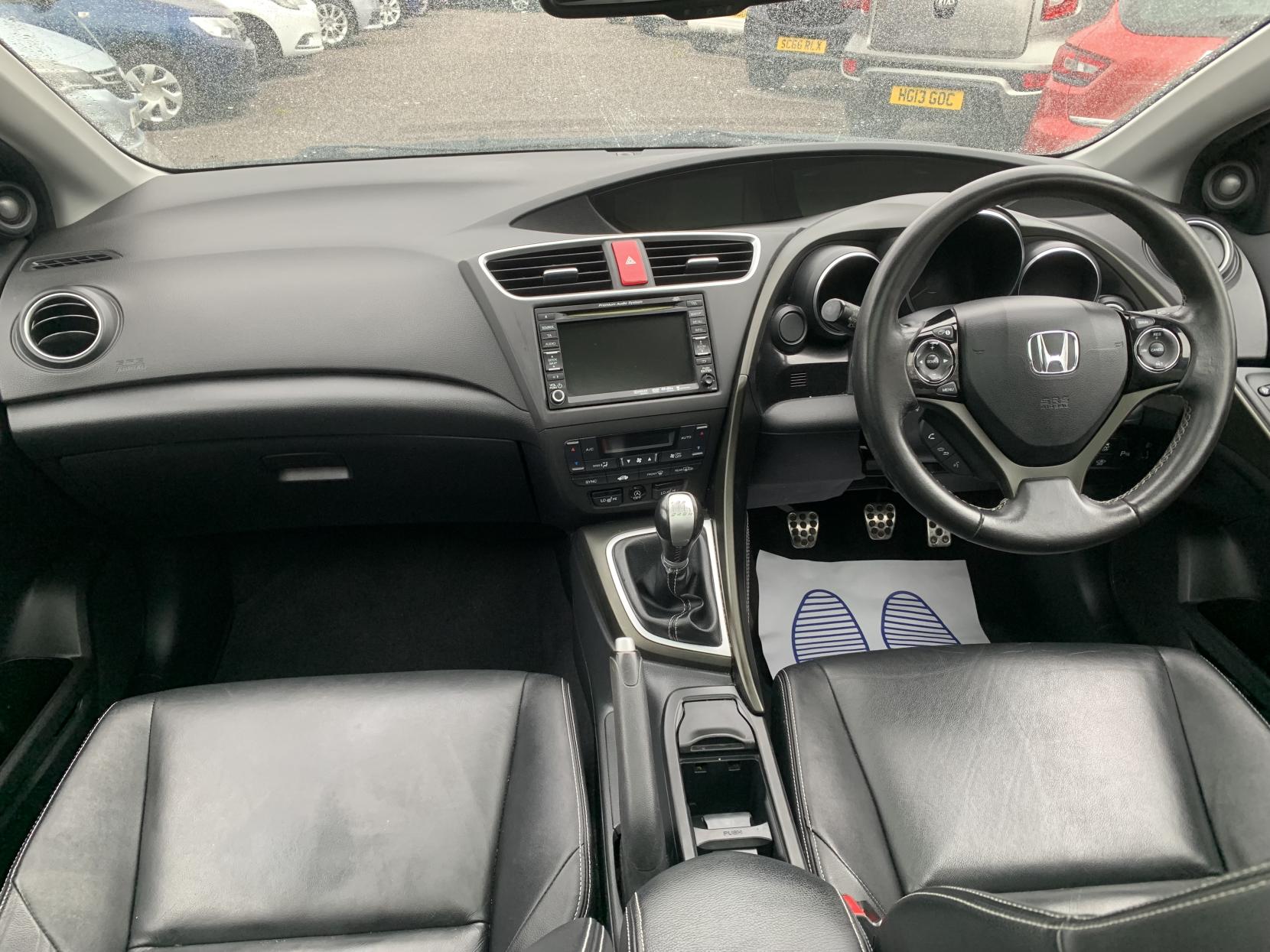 Honda Civic 1.6 i-DTEC SR Hatchback 5dr Diesel Manual Euro 5 (s/s) (120 ps)