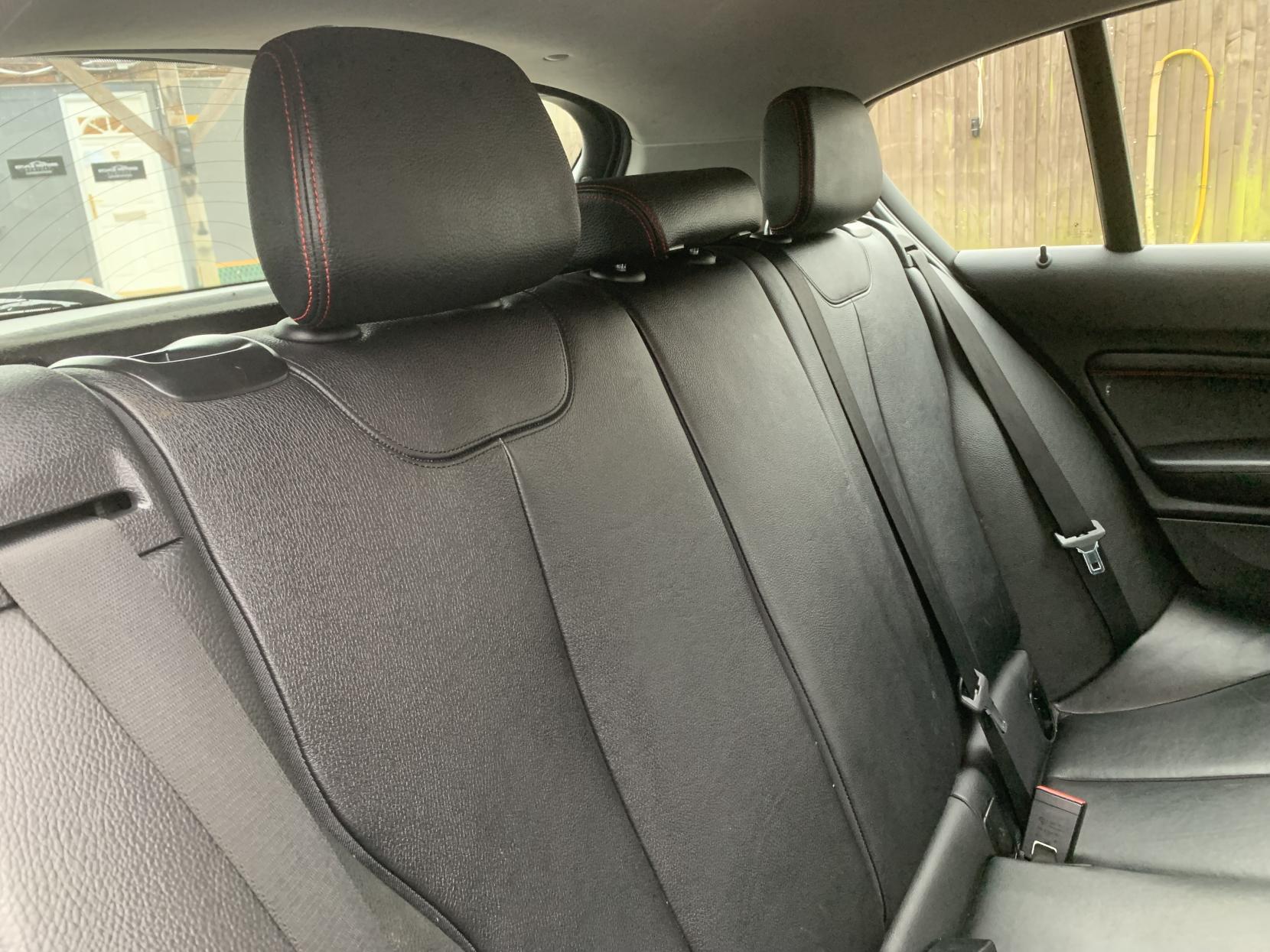 BMW 1 Series 2.0 116d Sport Hatchback 5dr Diesel Manual Euro 5 (s/s) (116 ps)