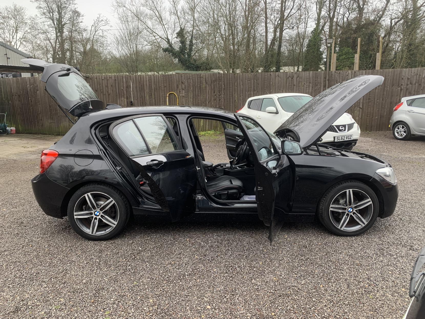BMW 1 Series 2.0 116d Sport Hatchback 5dr Diesel Manual Euro 5 (s/s) (116 ps)