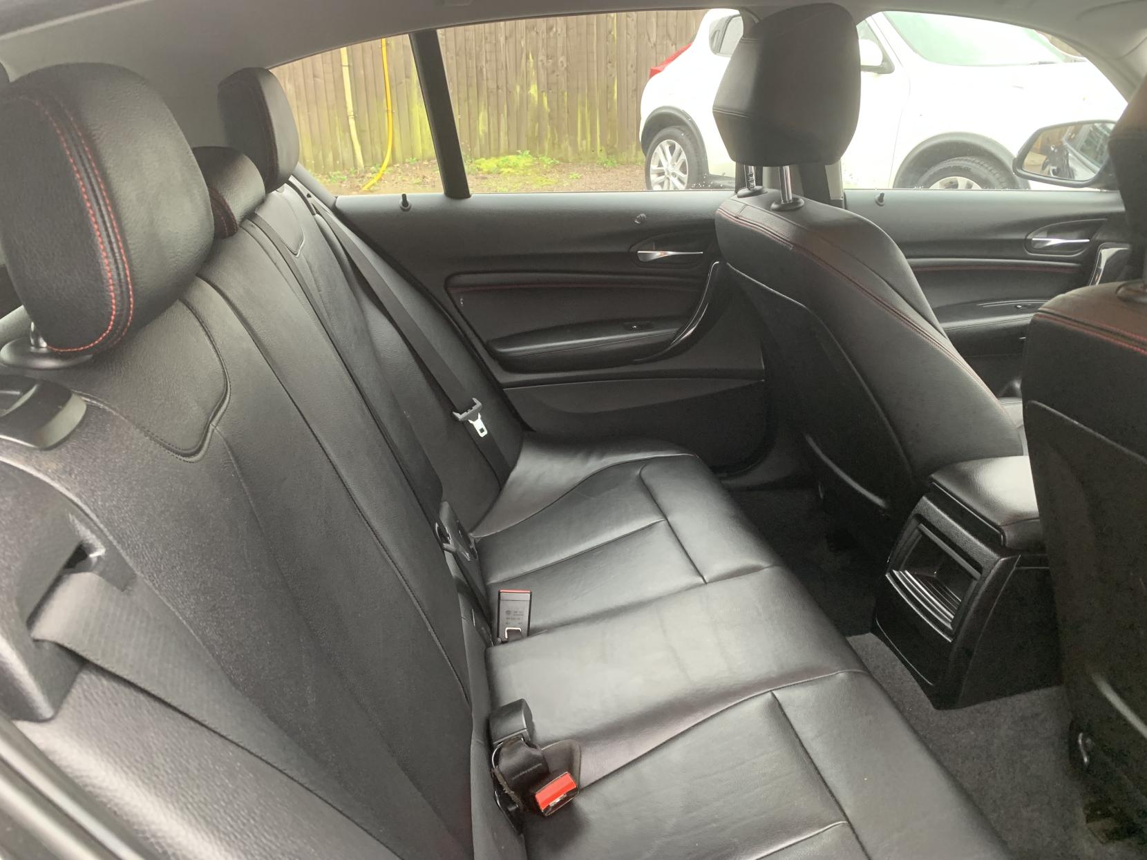 BMW 1 Series 2.0 116d Sport Hatchback 5dr Diesel Manual Euro 5 (s/s) (116 ps)