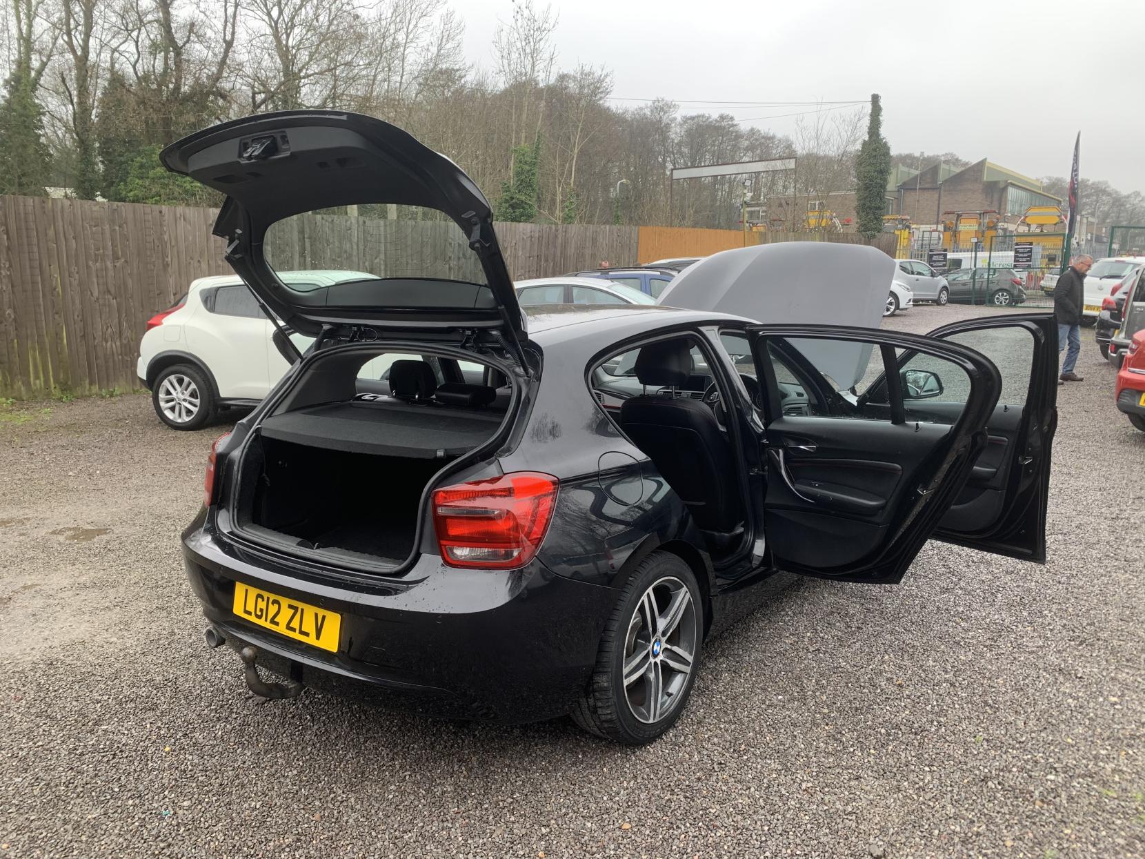 BMW 1 Series 2.0 116d Sport Hatchback 5dr Diesel Manual Euro 5 (s/s) (116 ps)