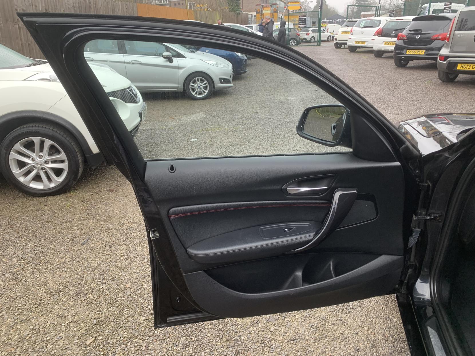 BMW 1 Series 2.0 116d Sport Hatchback 5dr Diesel Manual Euro 5 (s/s) (116 ps)