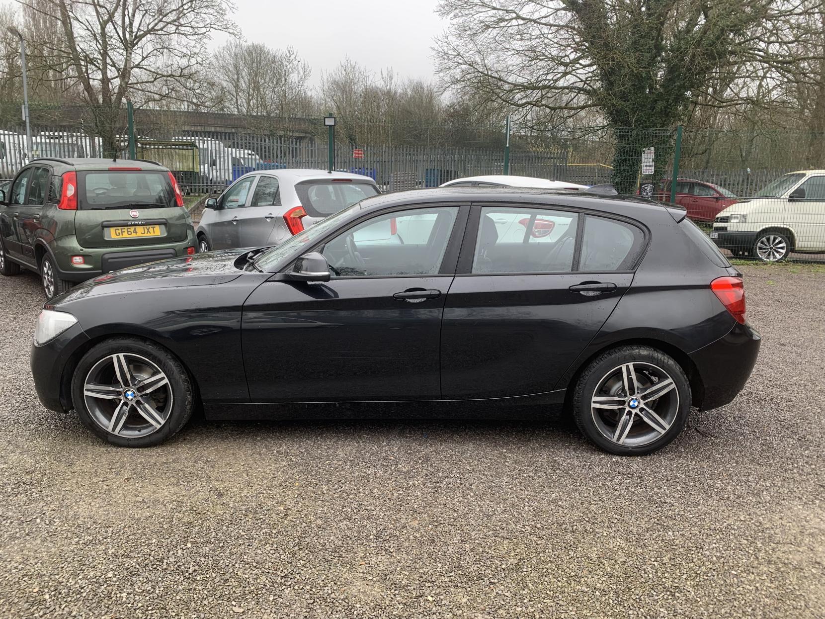 BMW 1 Series 2.0 116d Sport Hatchback 5dr Diesel Manual Euro 5 (s/s) (116 ps)