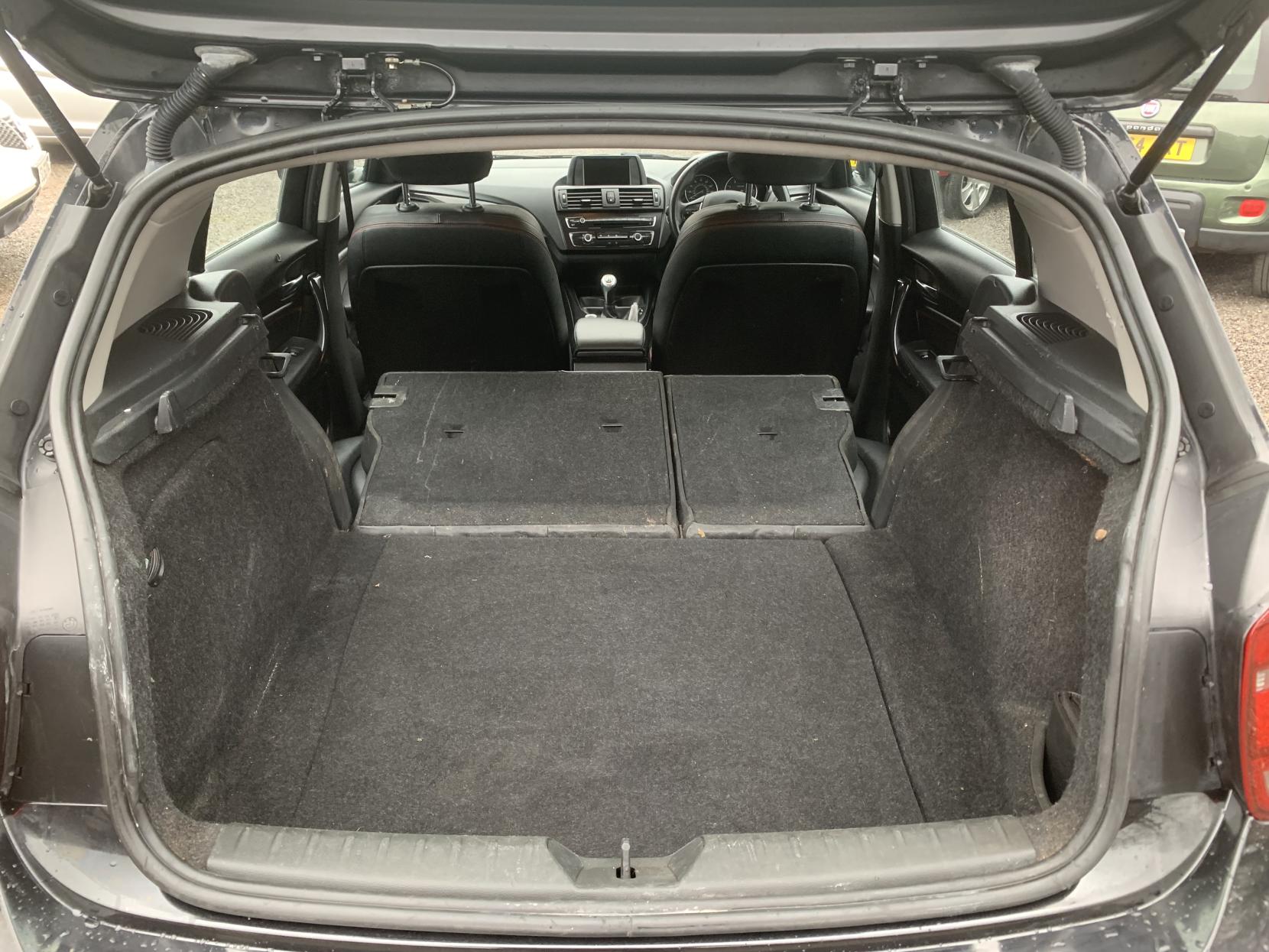 BMW 1 Series 2.0 116d Sport Hatchback 5dr Diesel Manual Euro 5 (s/s) (116 ps)