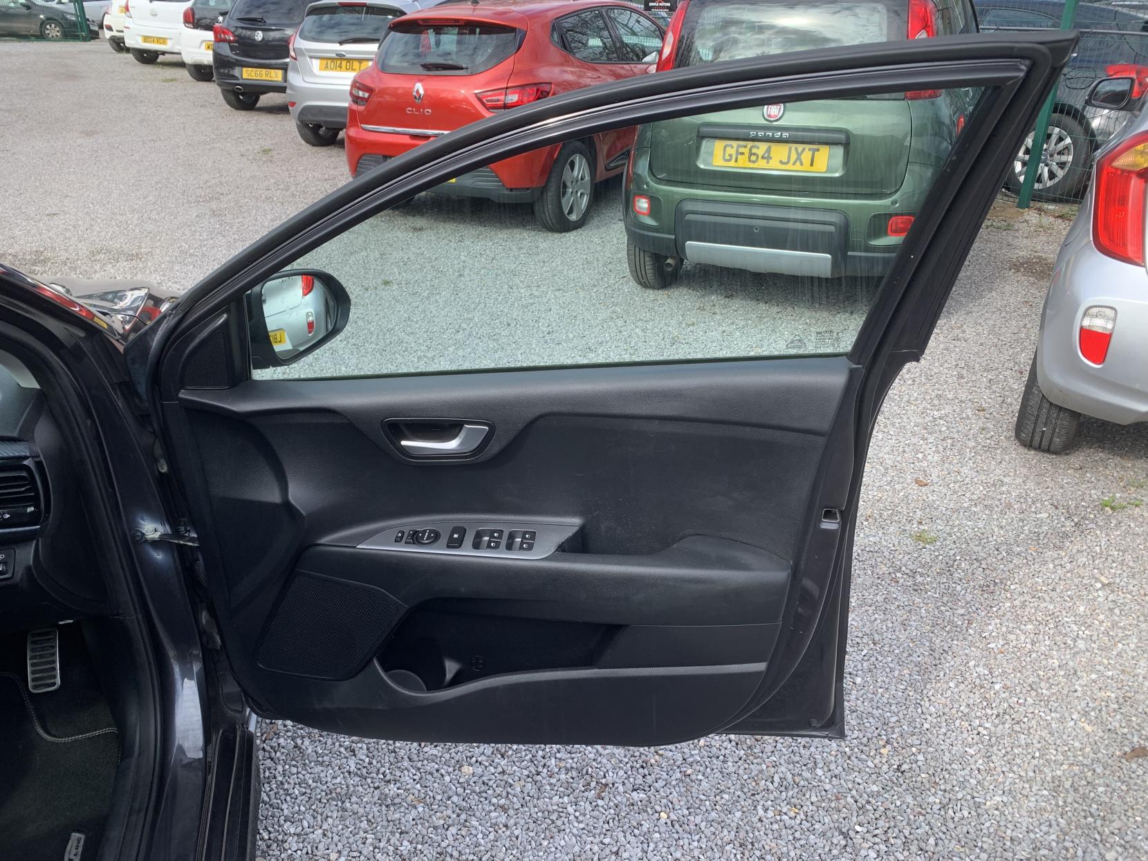 Kia Rio 1.0 T-GDi GT-Line Hatchback 5dr Petrol Manual Euro 6 (s/s) (118 bhp)