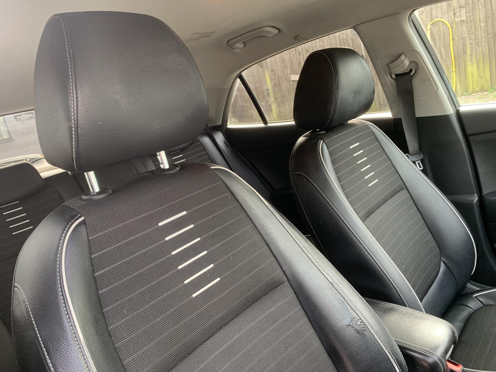 Kia Rio 1.0 T-GDi GT-Line Hatchback 5dr Petrol Manual Euro 6 (s/s) (118 bhp)