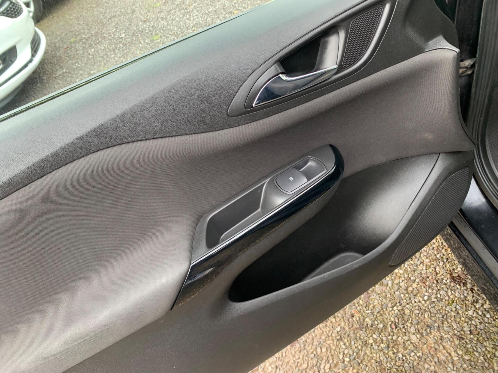 Vauxhall Corsa 1.4i ecoFLEX Limited Edition Euro 6 3dr