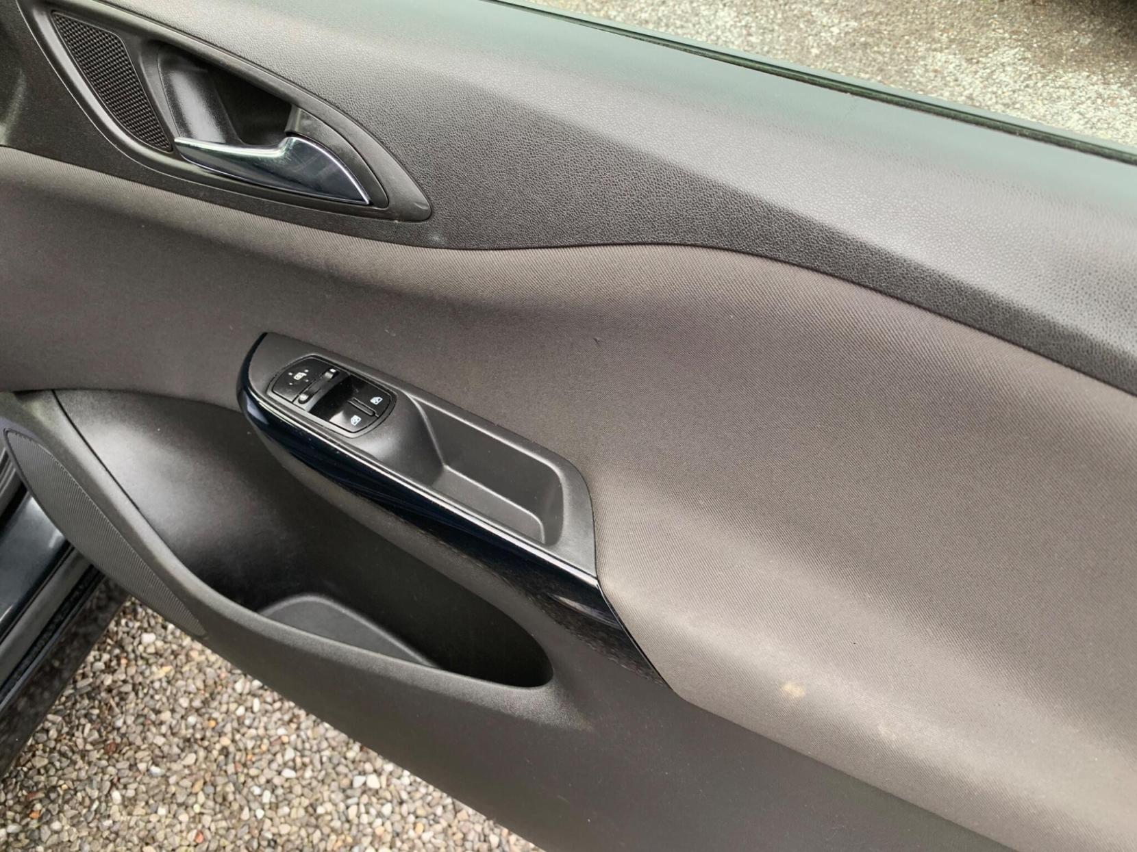 Vauxhall Corsa 1.4i ecoFLEX Limited Edition Euro 6 3dr