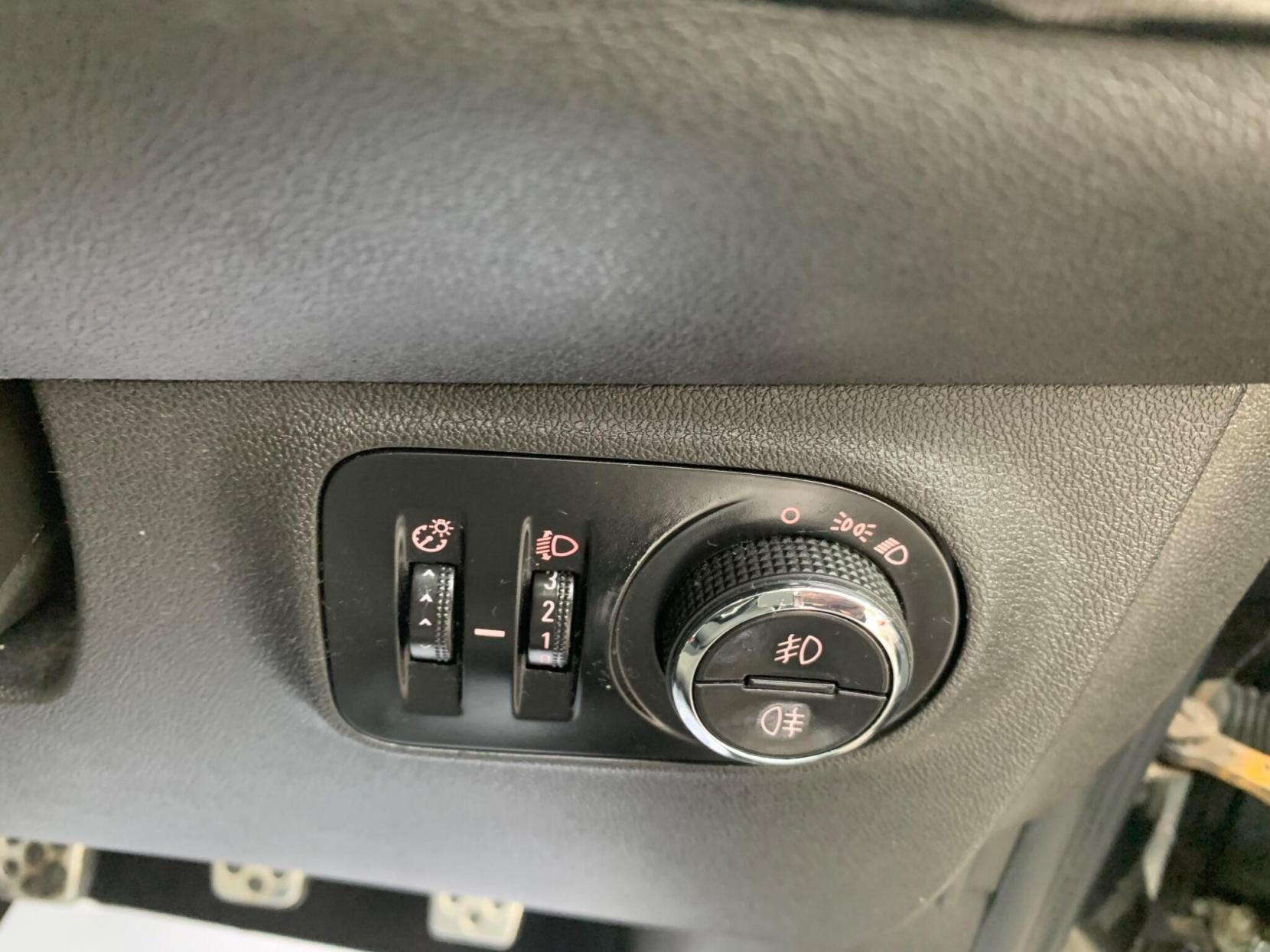 Vauxhall Corsa 1.4i ecoFLEX Limited Edition Euro 6 3dr