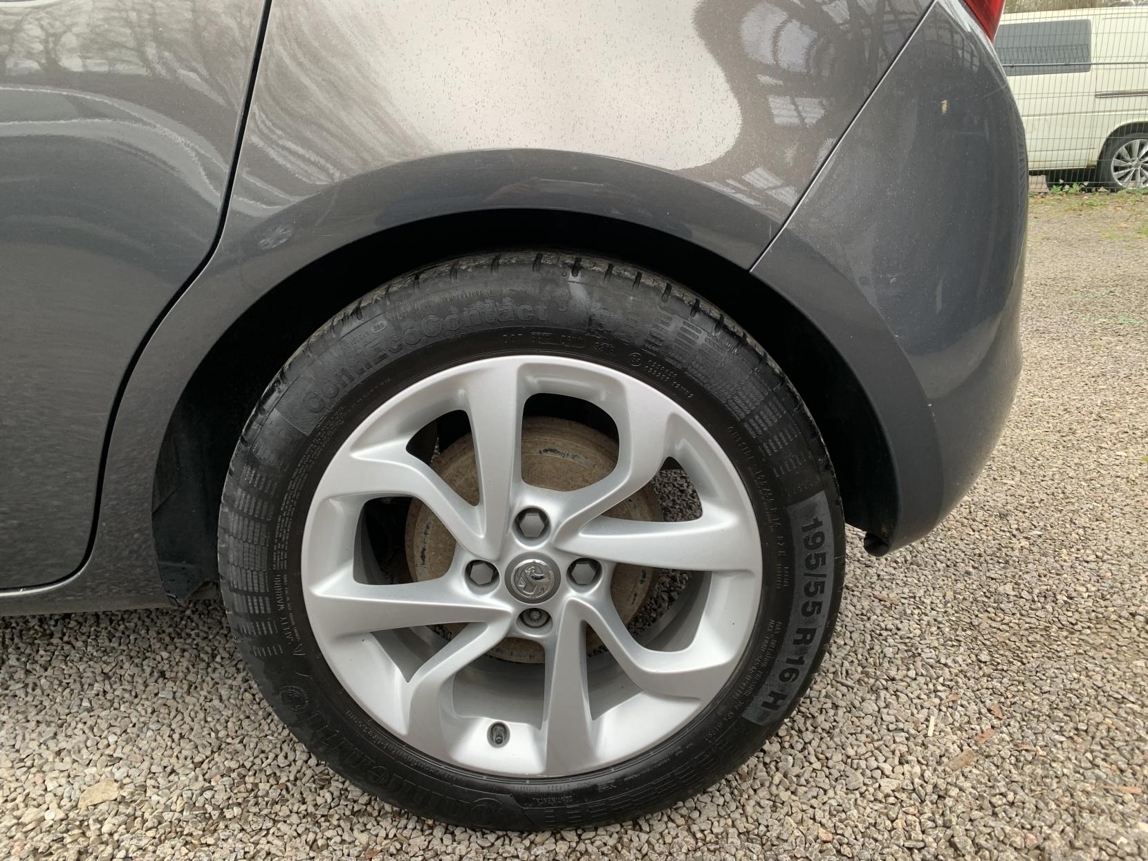 Vauxhall Corsa 1.4i ecoFLEX SRi Hatchback 5dr Petrol Manual Euro 6 (90 ps)