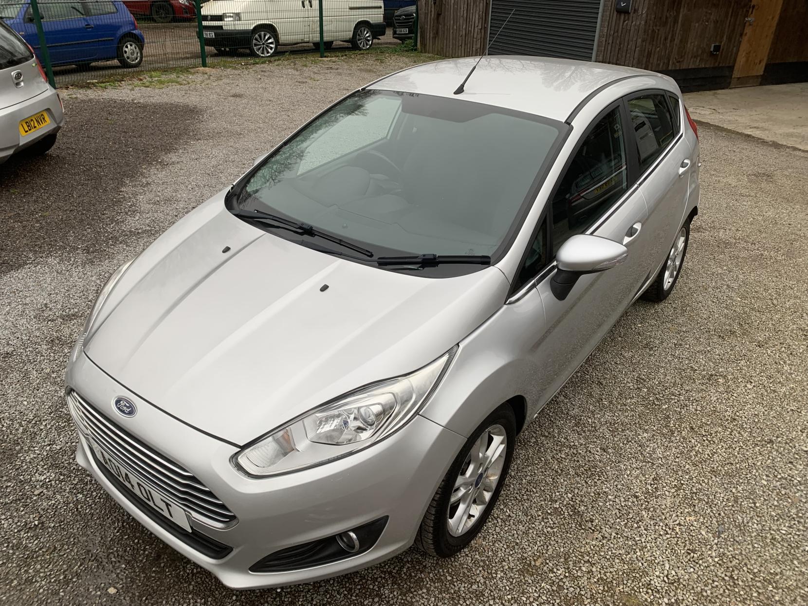 Ford Fiesta 1.25 Zetec Hatchback 5dr Petrol Manual Euro 5 (82 ps)