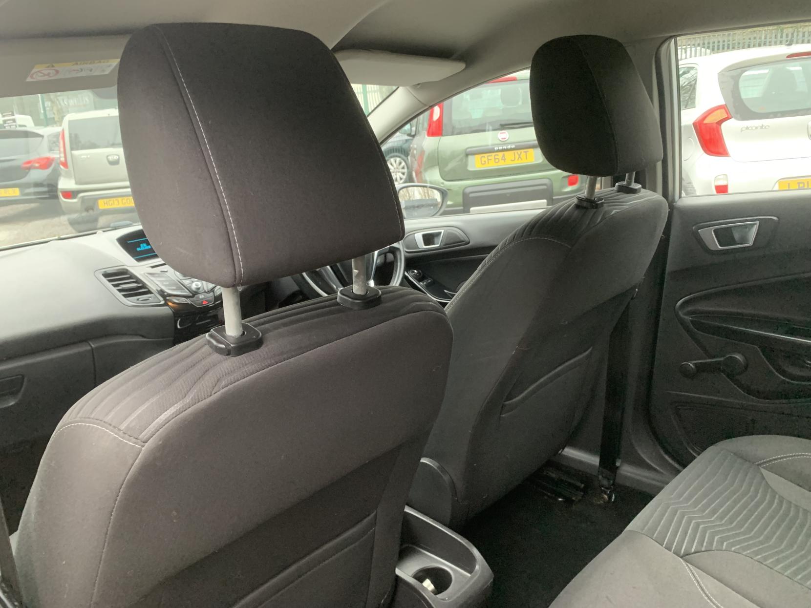 Ford Fiesta 1.25 Zetec Hatchback 5dr Petrol Manual Euro 5 (82 ps)