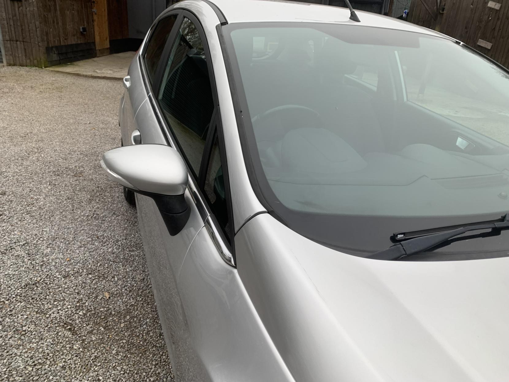 Ford Fiesta 1.25 Zetec Hatchback 5dr Petrol Manual Euro 5 (82 ps)