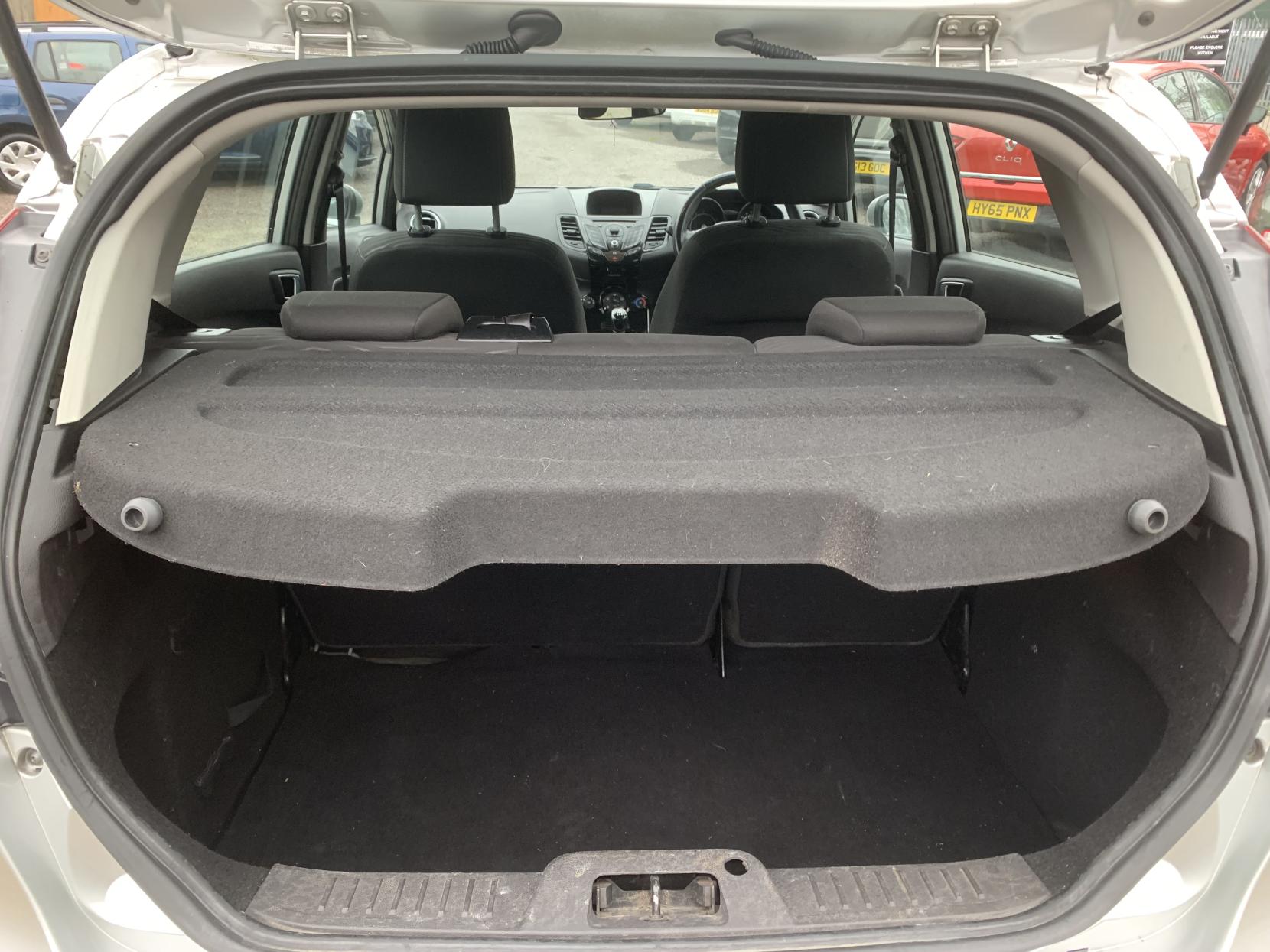 Ford Fiesta 1.25 Zetec Hatchback 5dr Petrol Manual Euro 5 (82 ps)