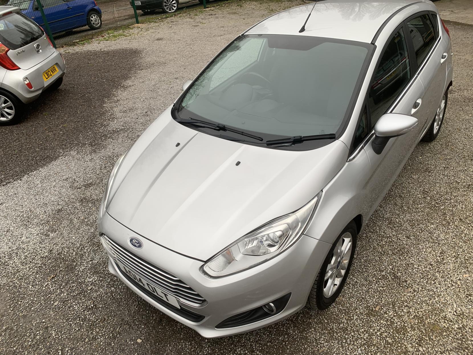 Ford Fiesta 1.25 Zetec Hatchback 5dr Petrol Manual Euro 5 (82 ps)