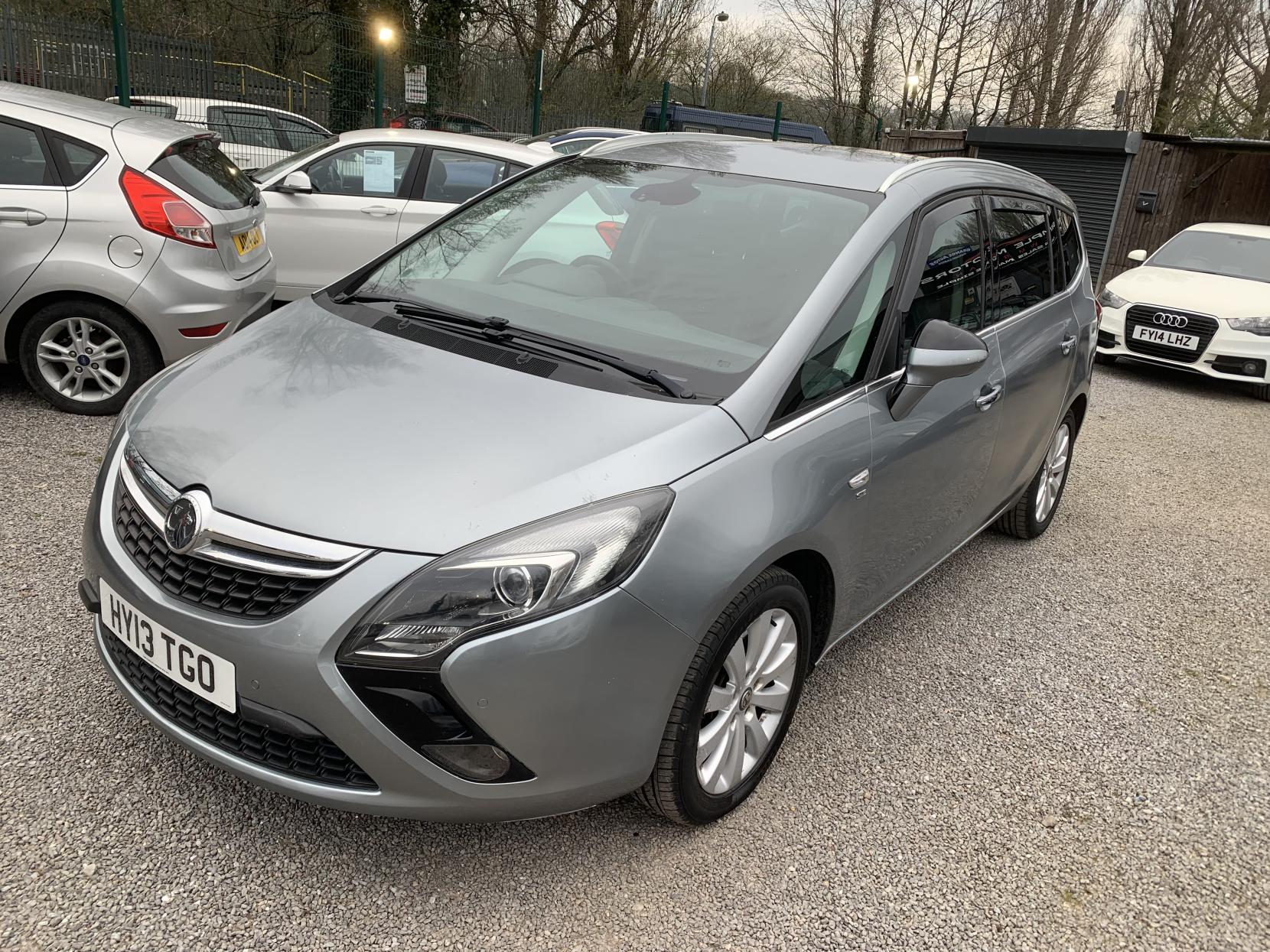 Vauxhall Zafira Tourer 2.0 CDTi SE MPV 5dr Diesel Auto Euro 5 (165 ps)