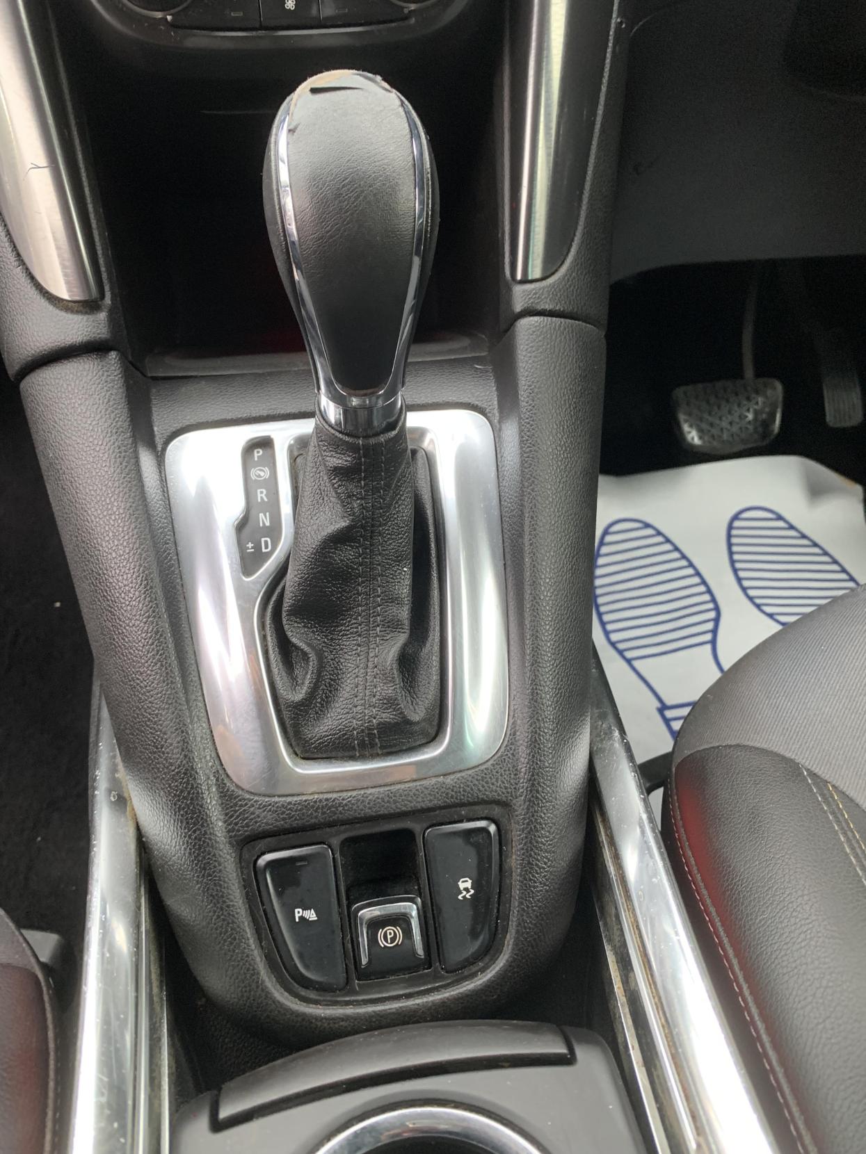 Vauxhall Zafira Tourer 2.0 CDTi SE MPV 5dr Diesel Auto Euro 5 (165 ps)