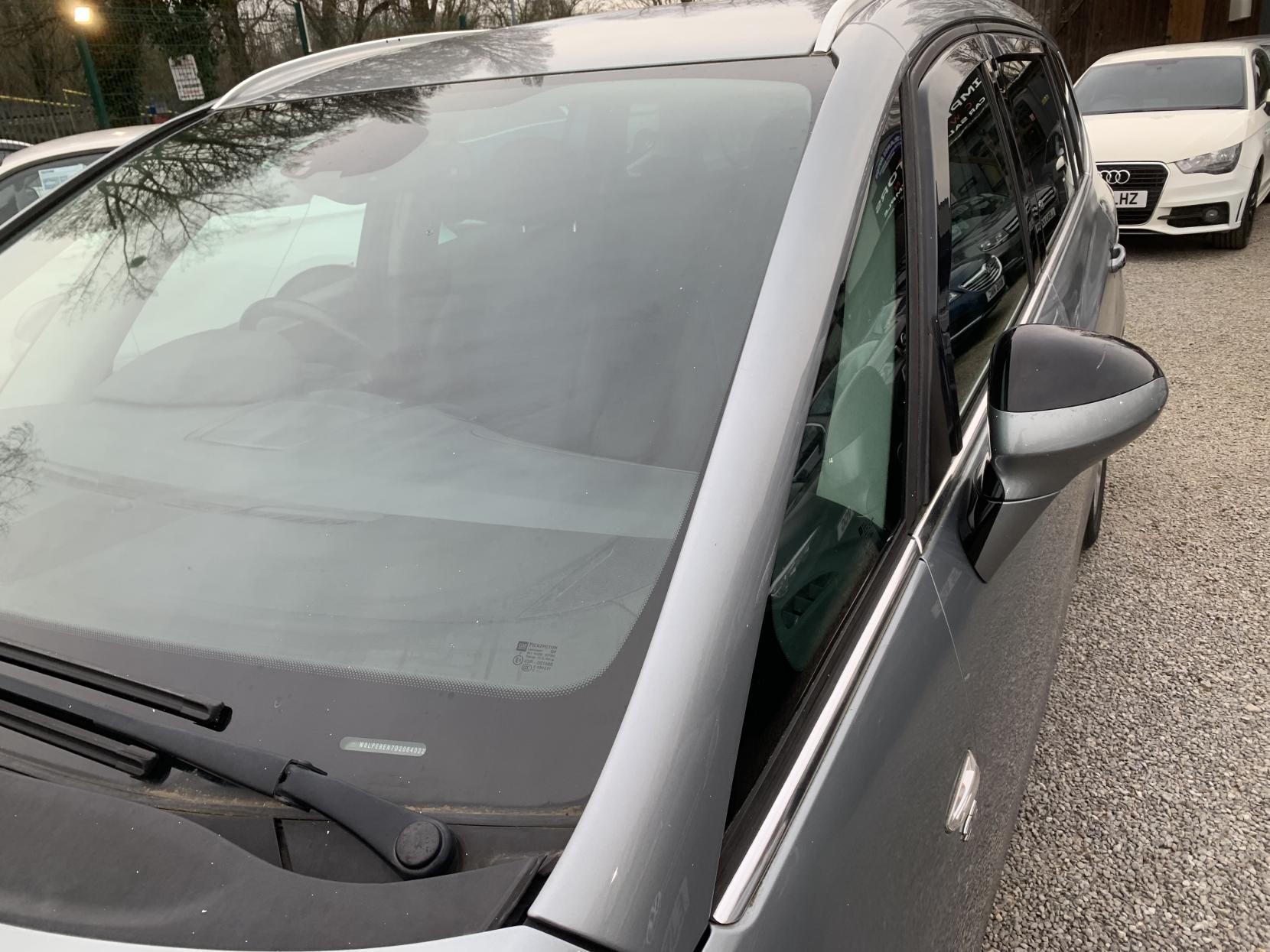 Vauxhall Zafira Tourer 2.0 CDTi SE MPV 5dr Diesel Auto Euro 5 (165 ps)