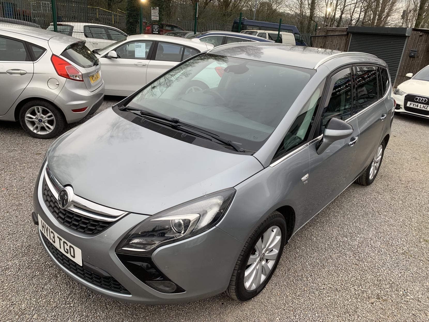 Vauxhall Zafira Tourer 2.0 CDTi SE MPV 5dr Diesel Auto Euro 5 (165 ps)