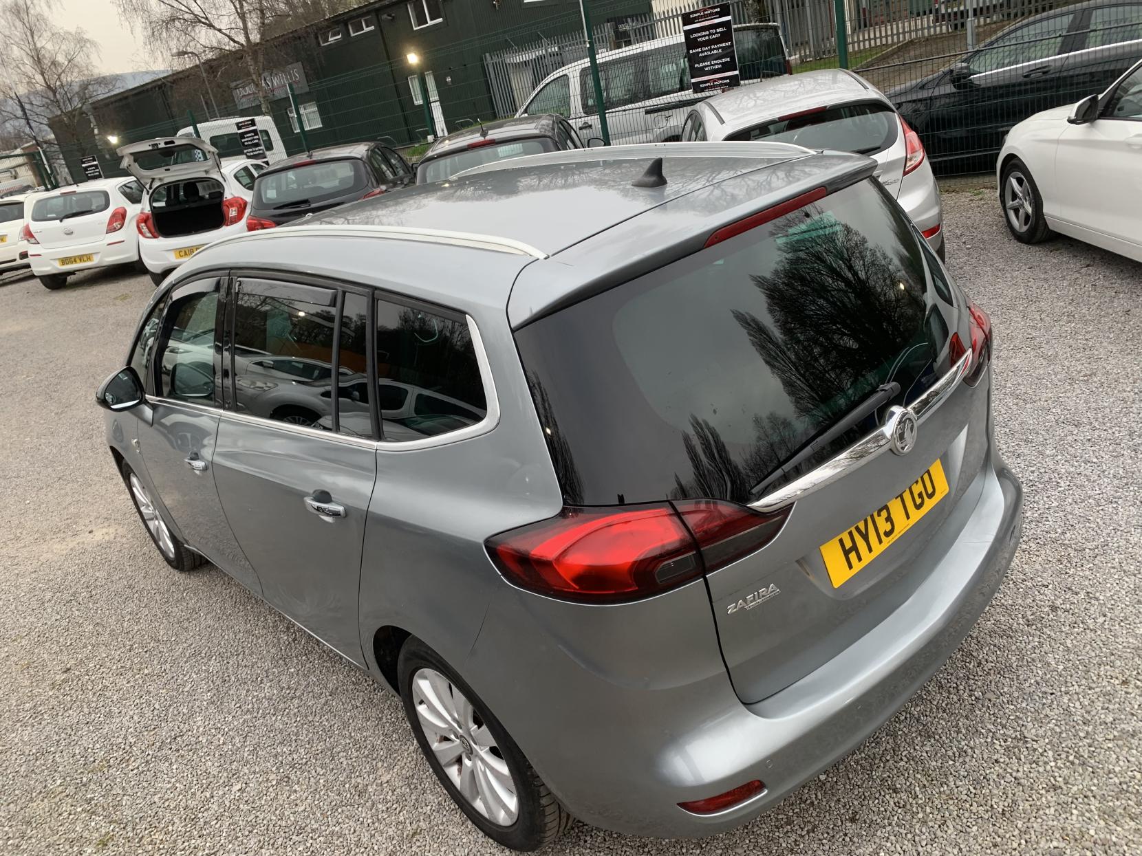 Vauxhall Zafira Tourer 2.0 CDTi SE MPV 5dr Diesel Auto Euro 5 (165 ps)